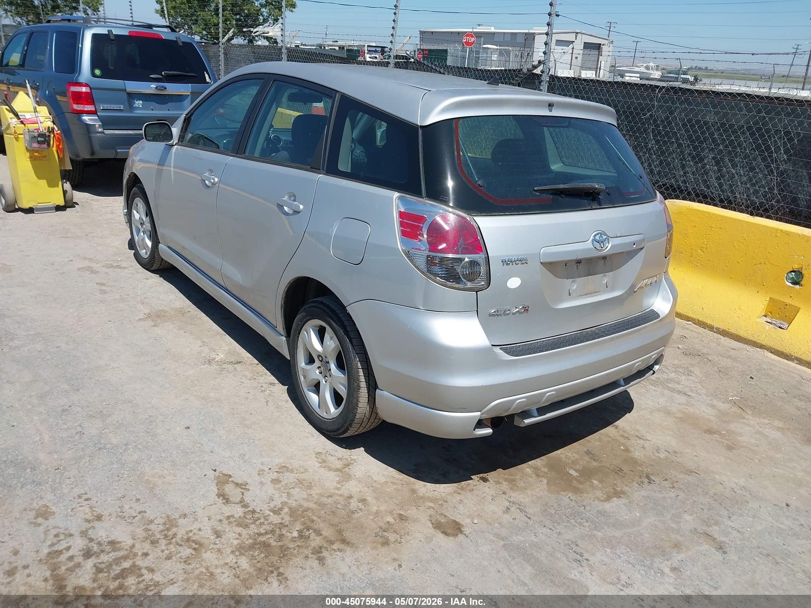 TOYOTA MATRIX image 3