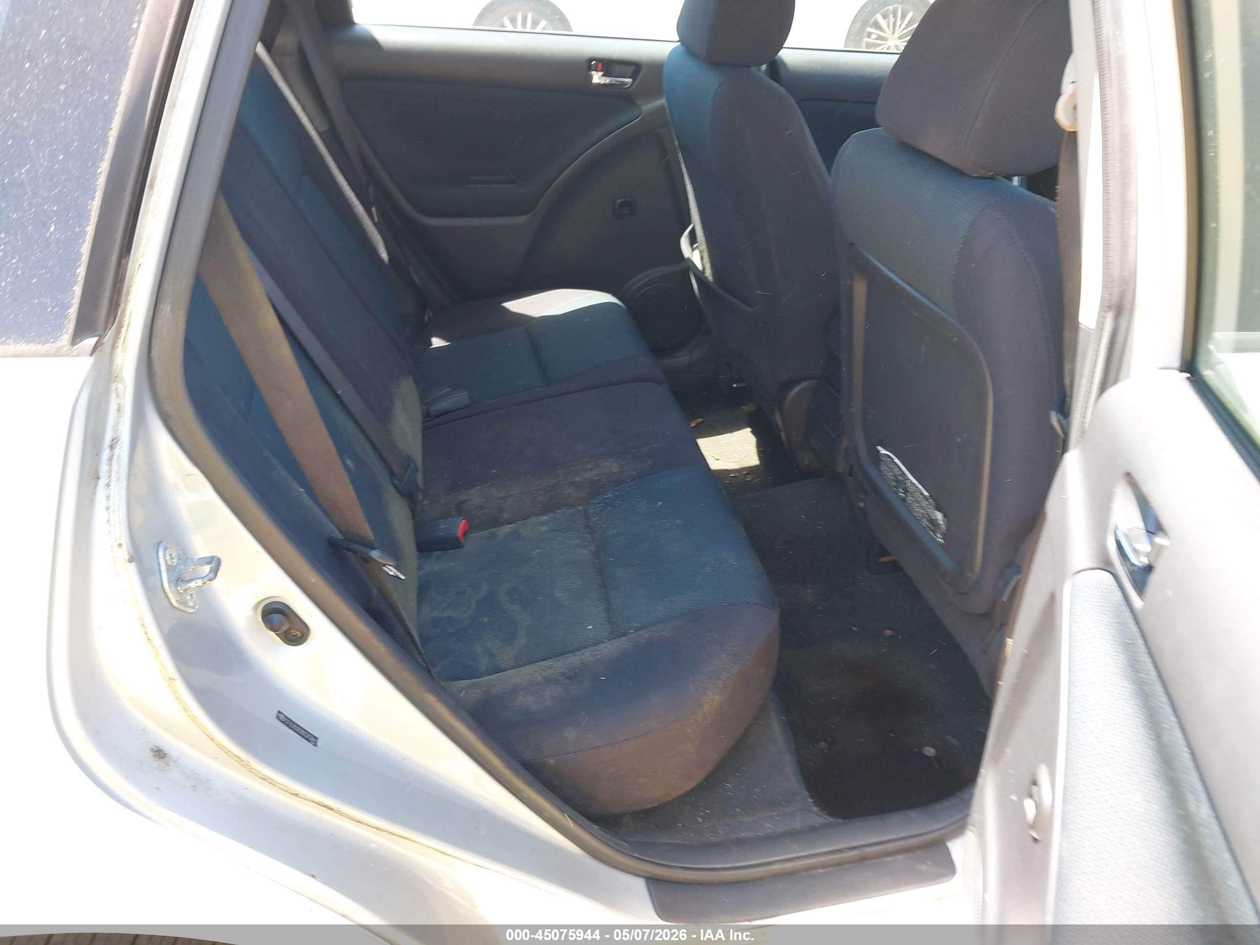 TOYOTA MATRIX image 8
