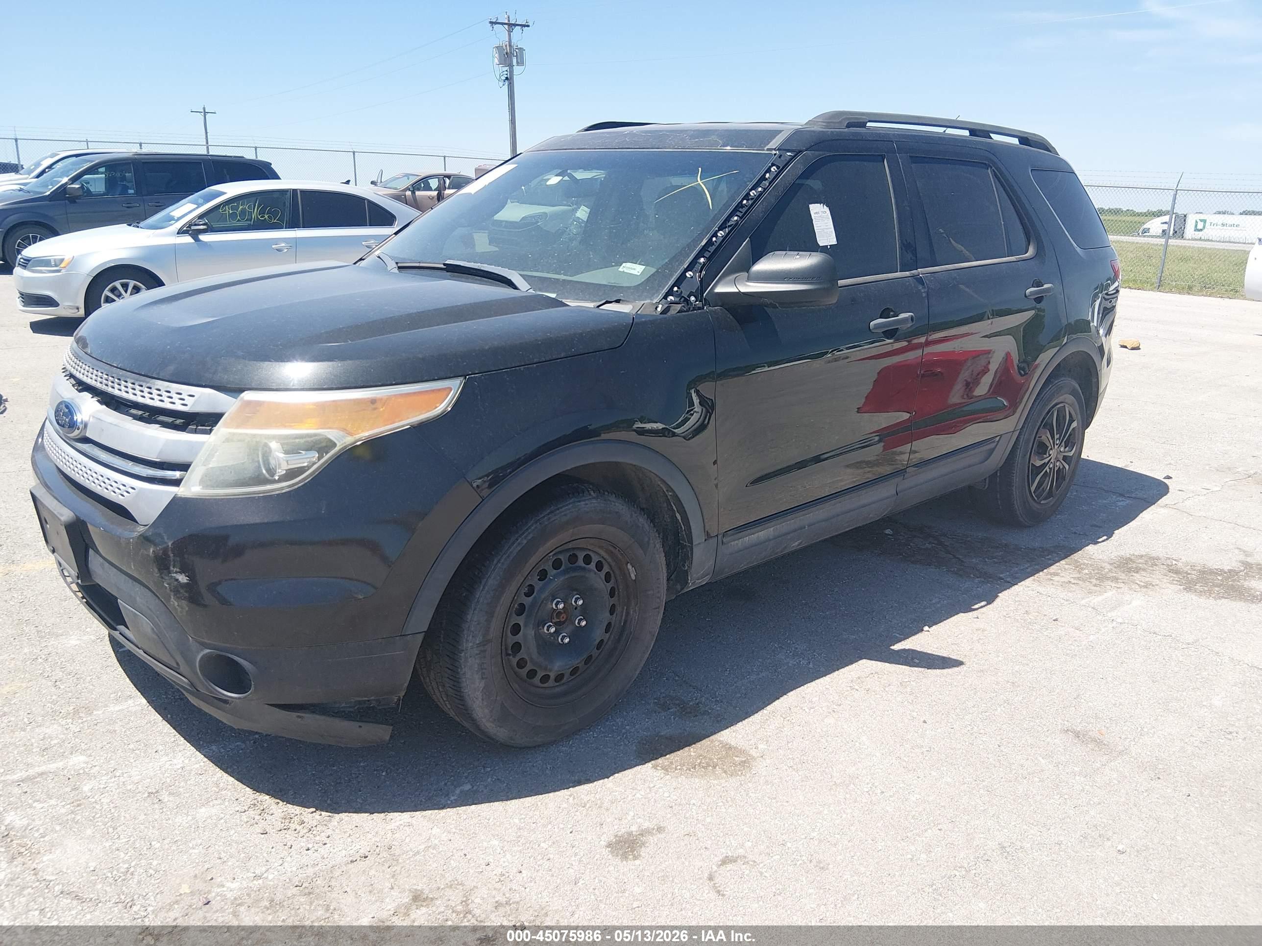 FORD EXPLORER image 2