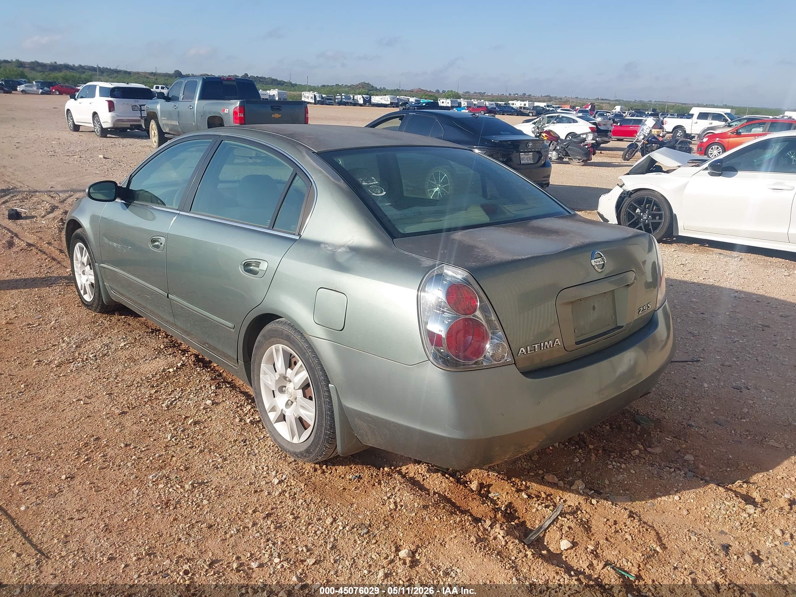 NISSAN ALTIMA image 3