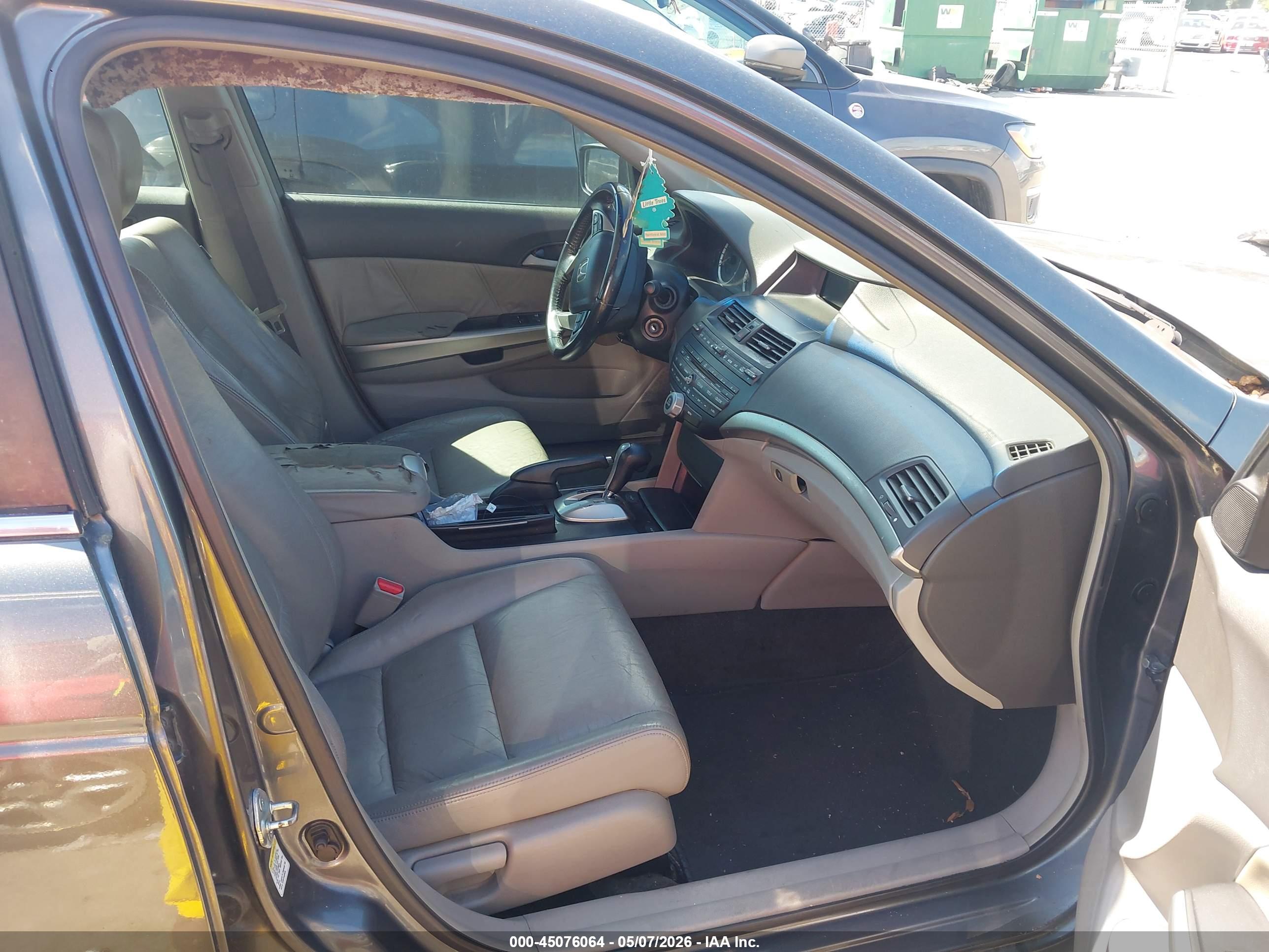 HONDA ACCORD image 5