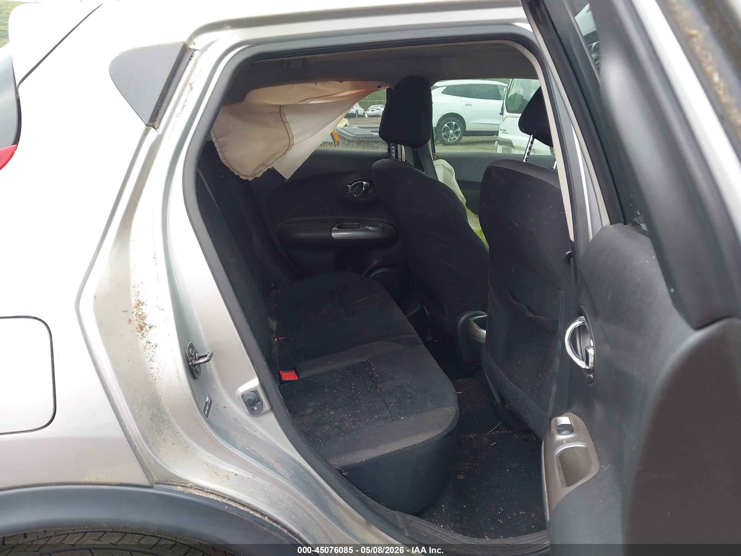 NISSAN JUKE image 8