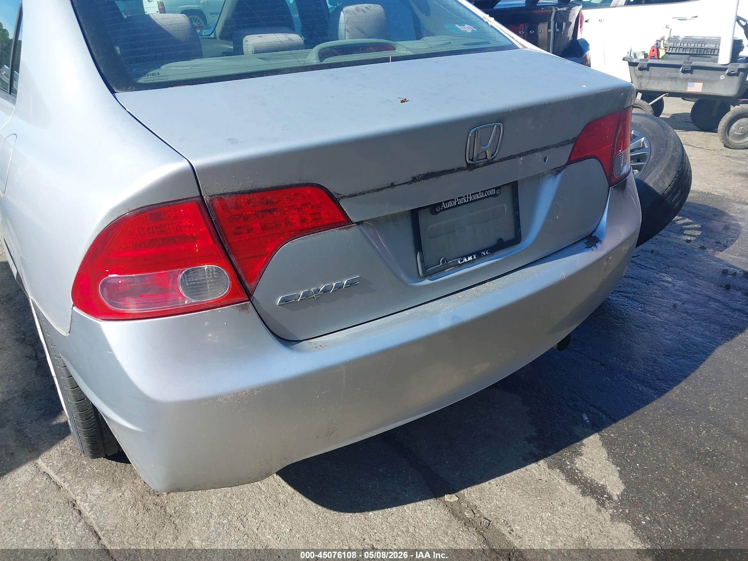 HONDA CIVIC image 6