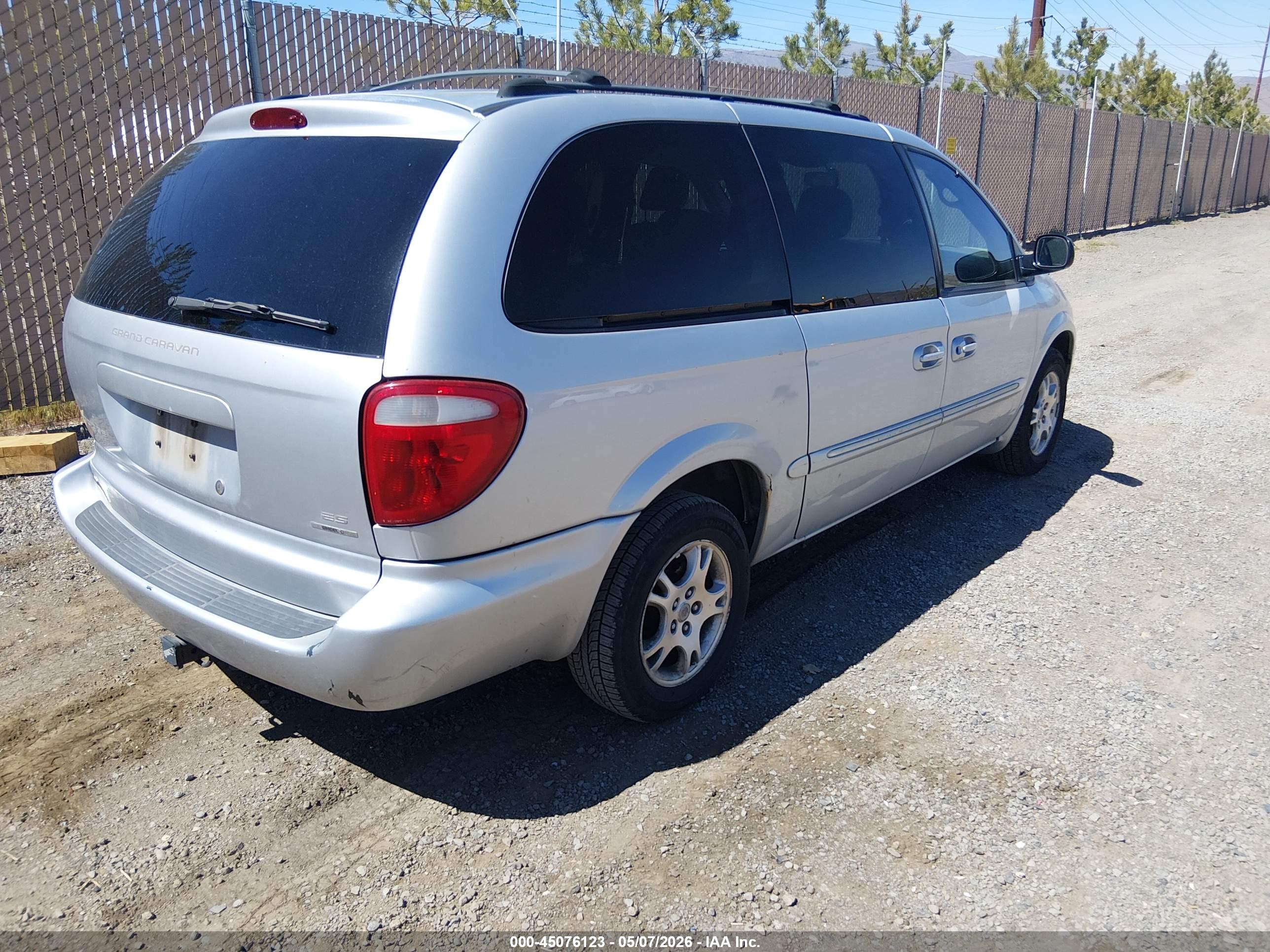 DODGE GRAND image 4