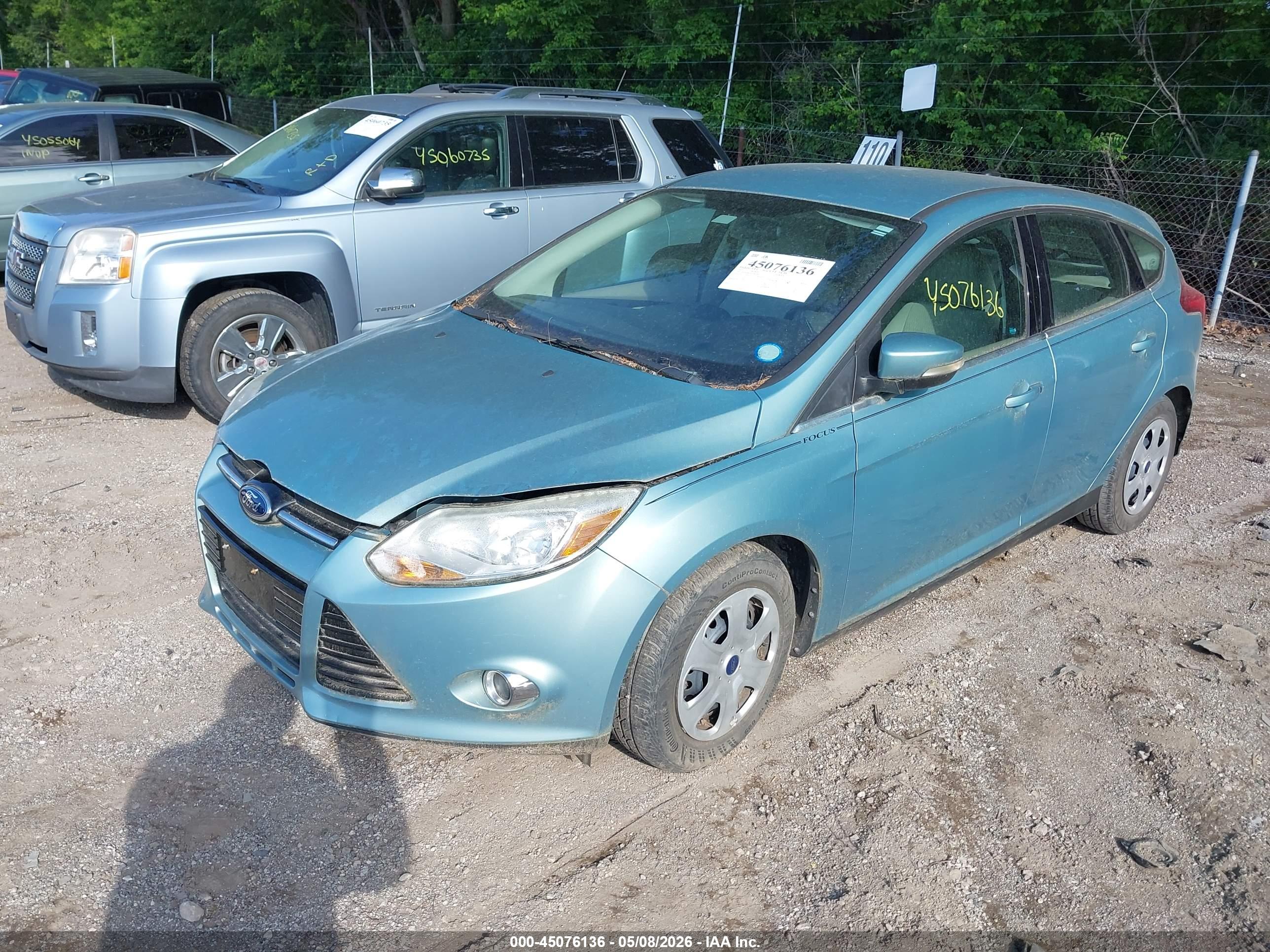 FORD FOCUS image 2