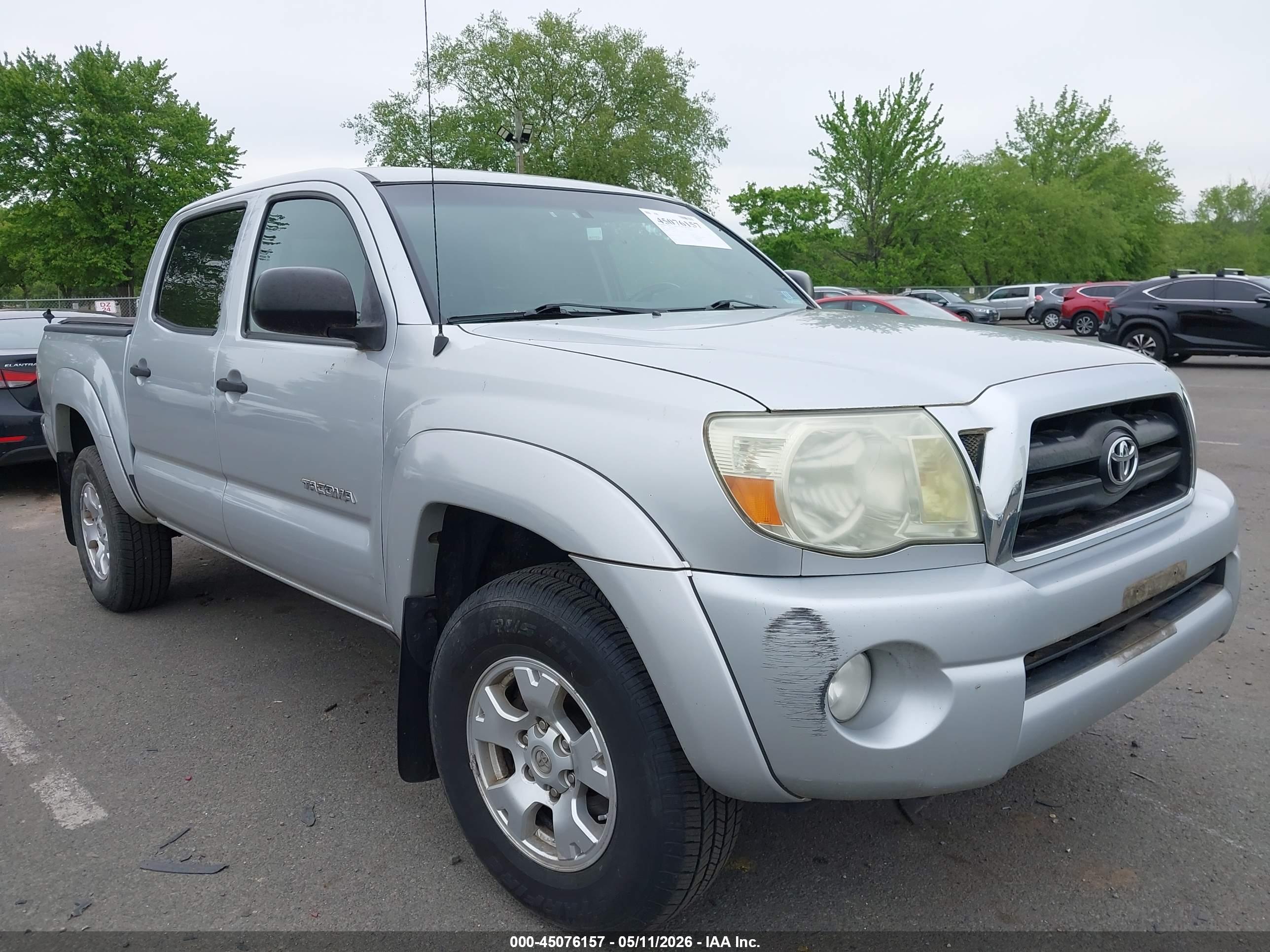 TOYOTA TACOMA image 6