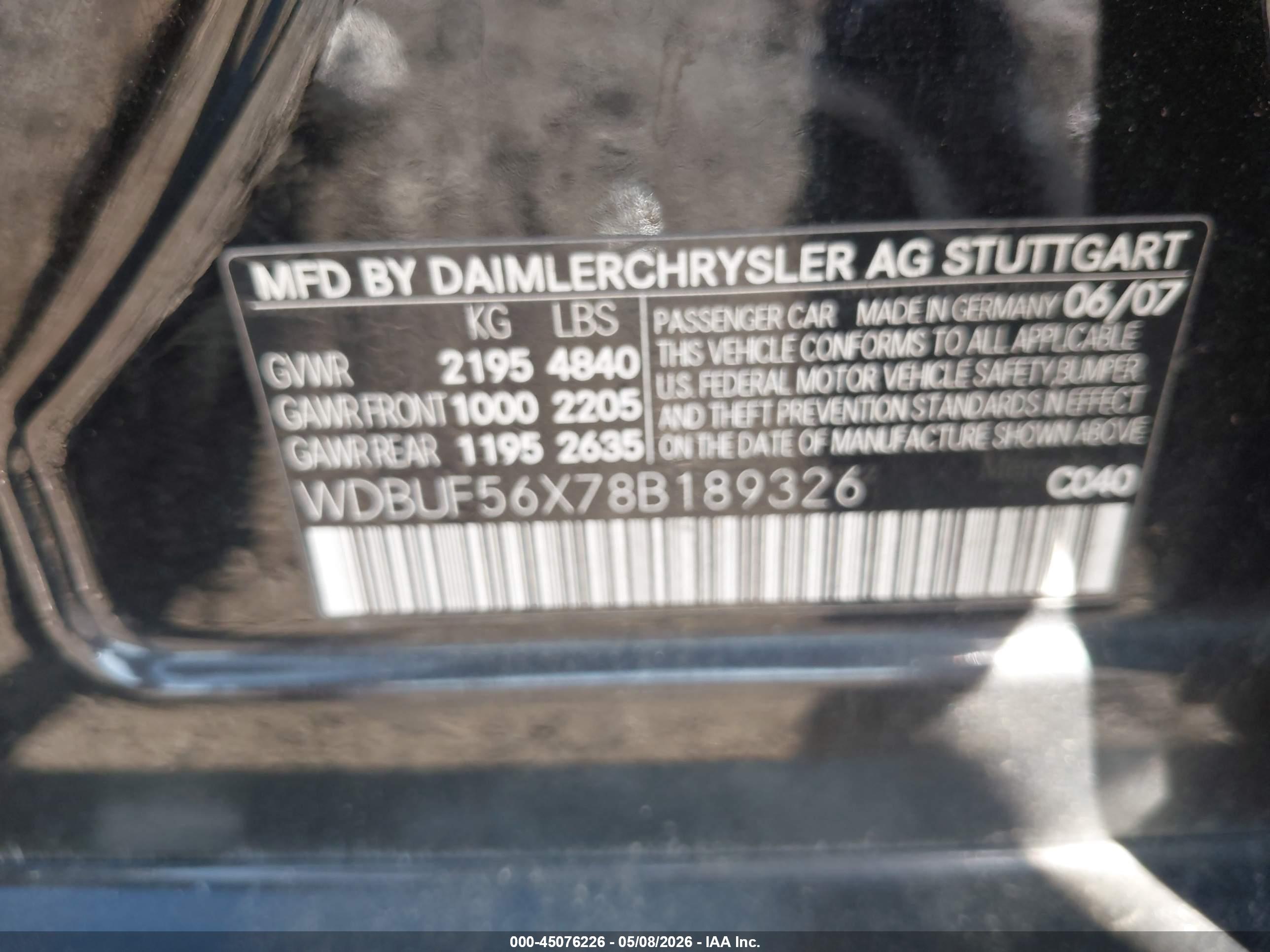 MERCEDES-BENZ E image 9