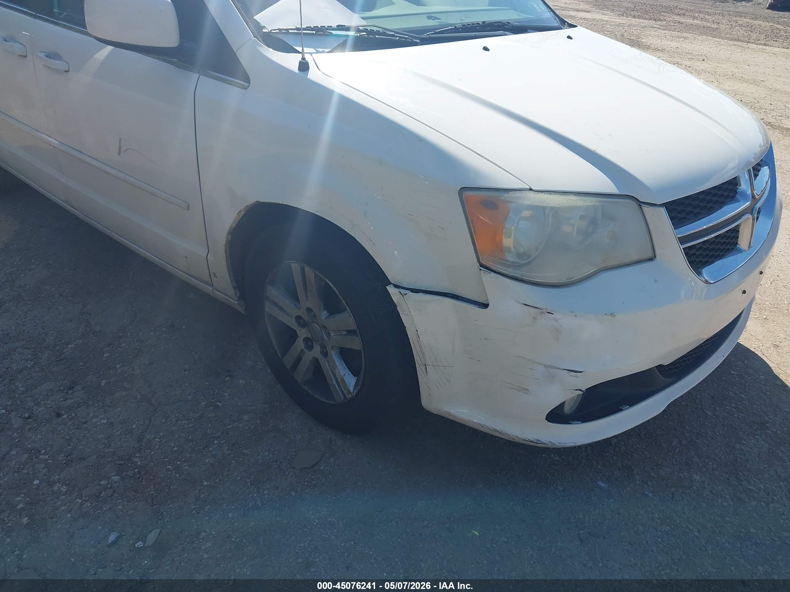 DODGE GRAND image 6