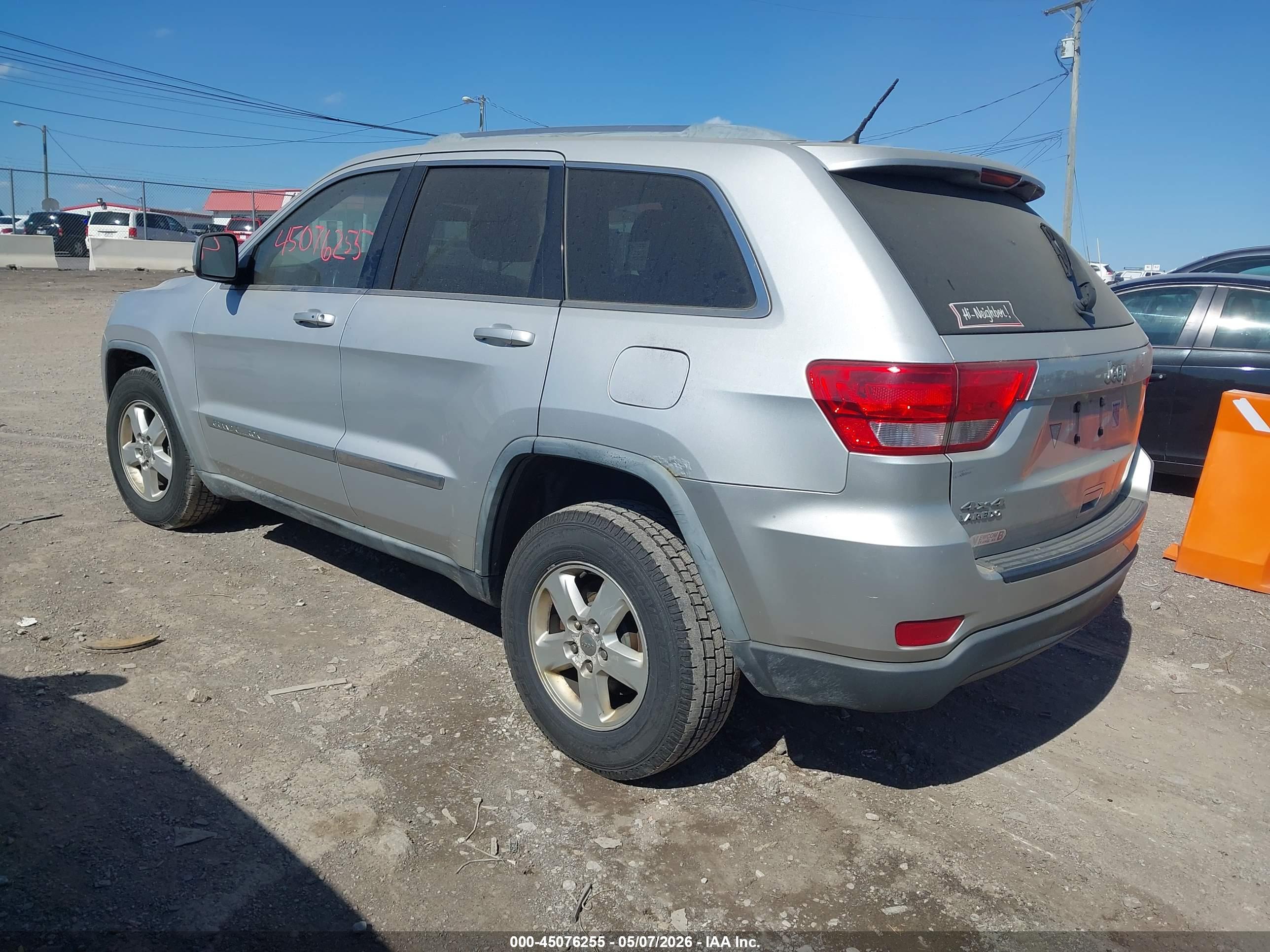 JEEP GRAND image 3