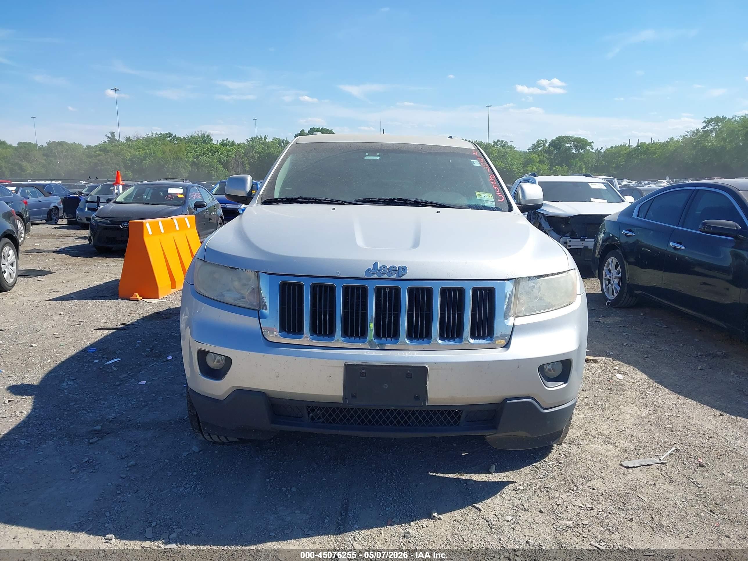 JEEP GRAND image 6