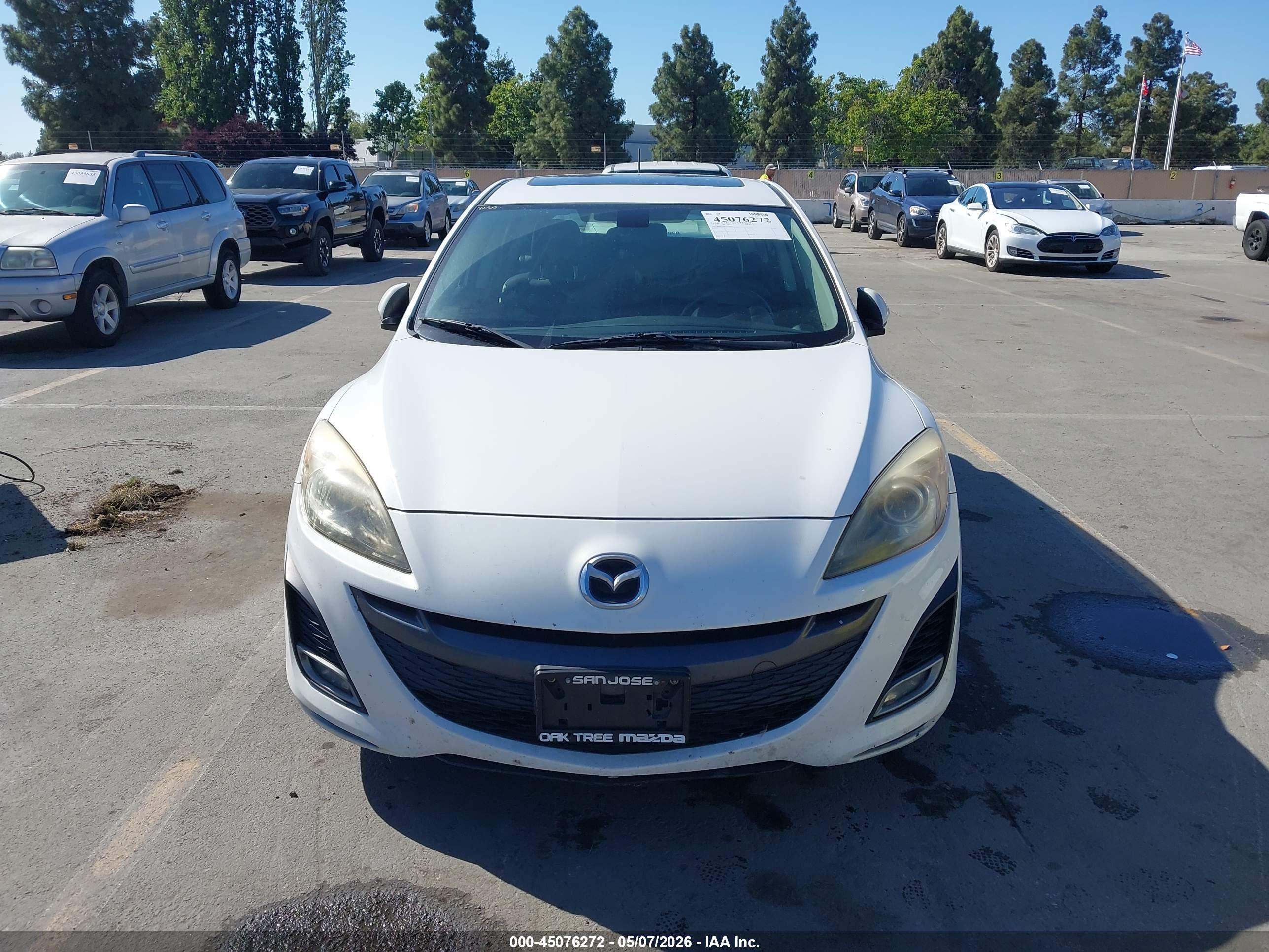 MAZDA MAZDA3 image 6