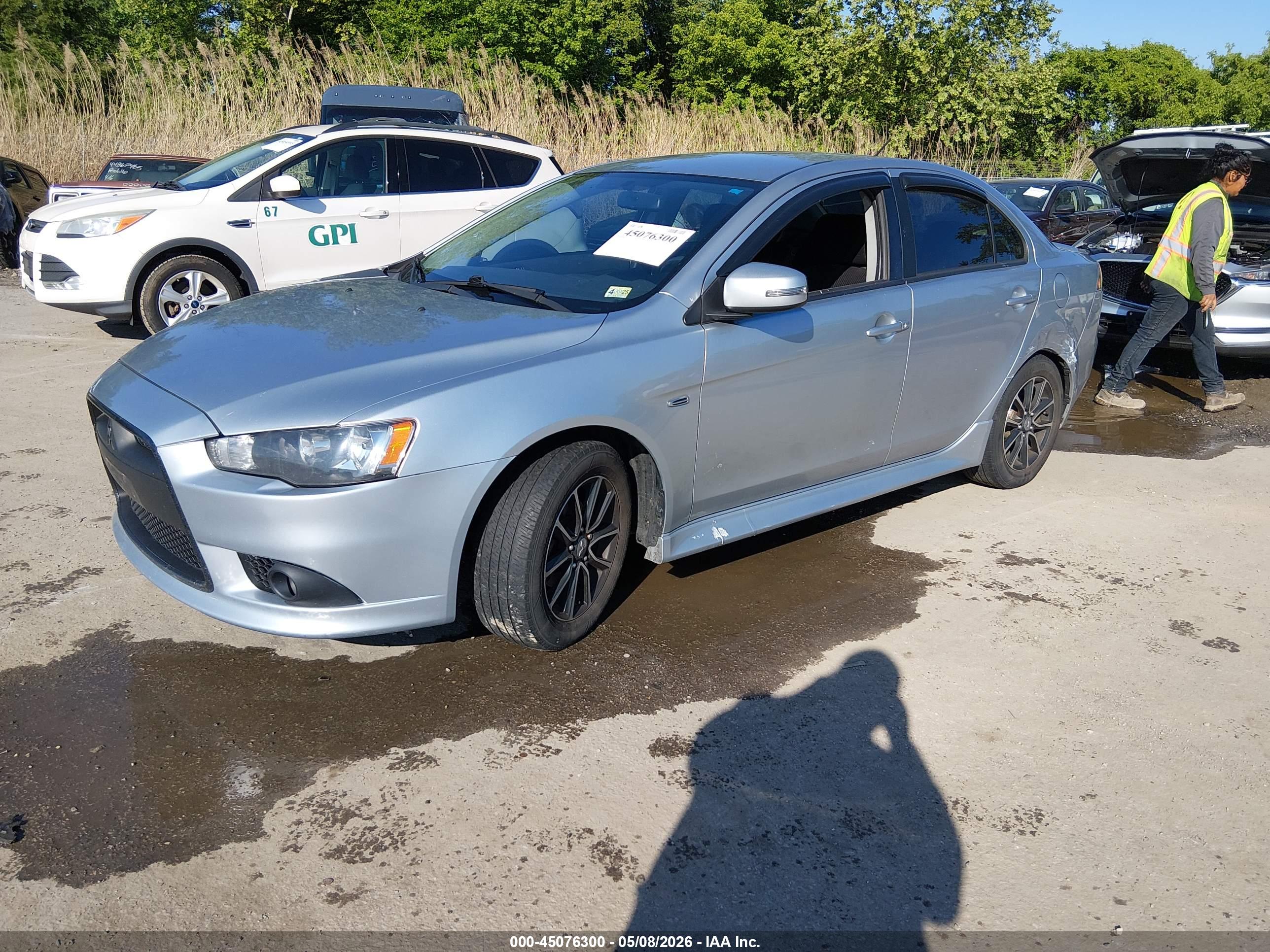 MITSUBISHI LANCER image 2
