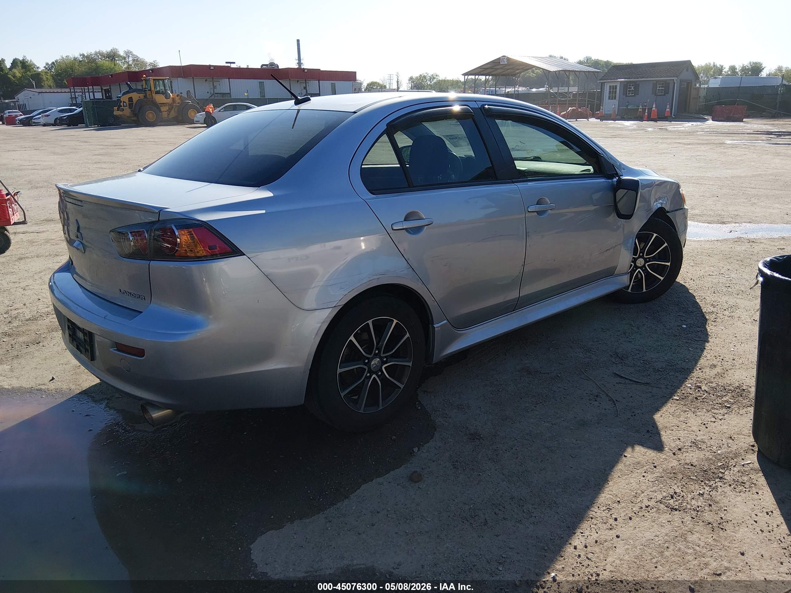 MITSUBISHI LANCER image 4