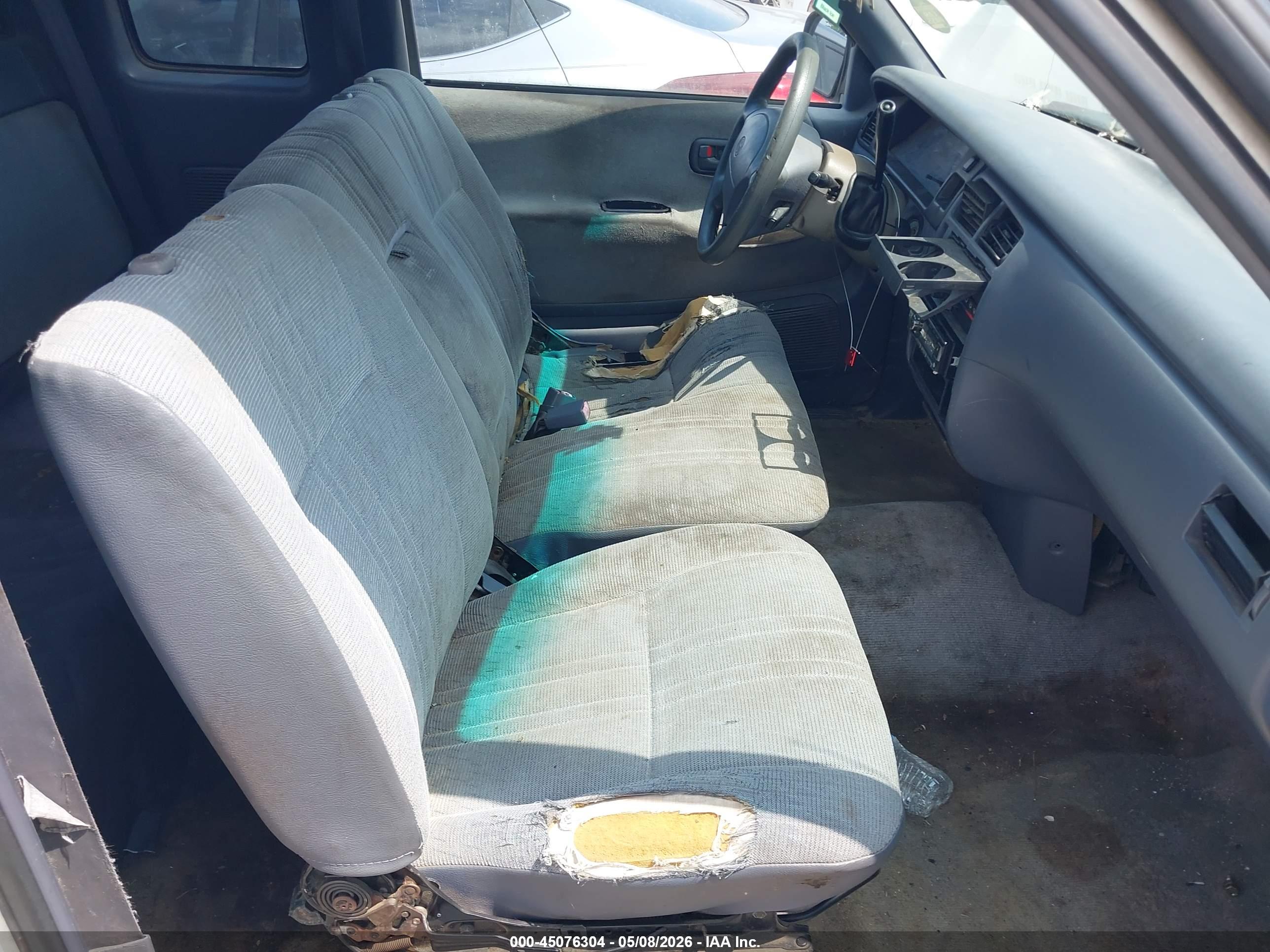TOYOTA T100 image 5