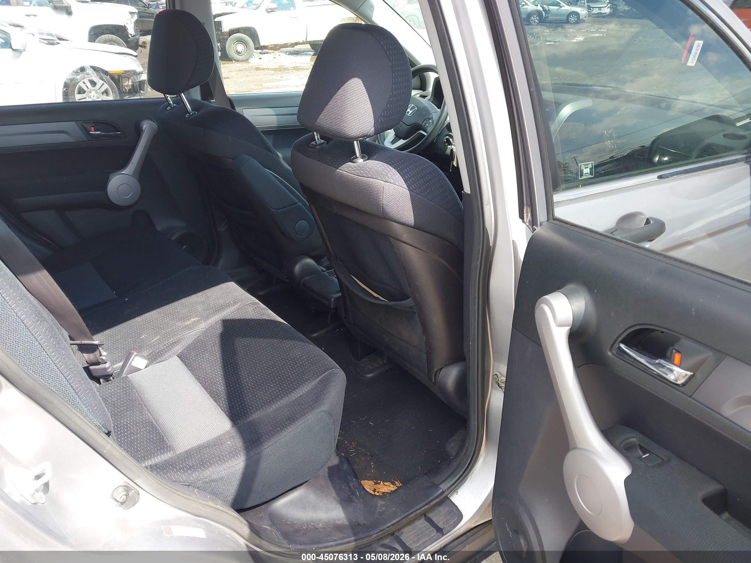 HONDA CR-V image 8