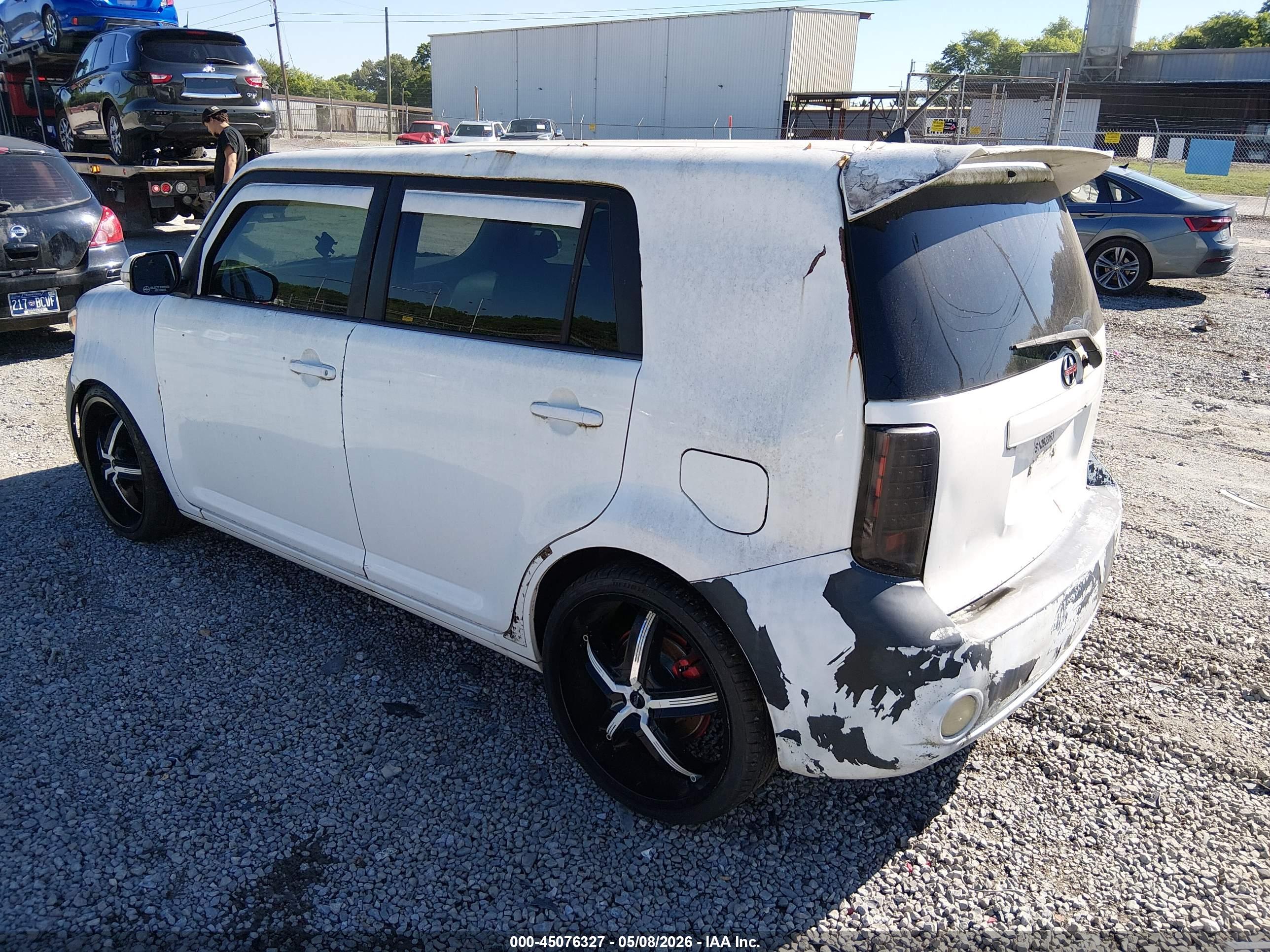 SCION XB image 3