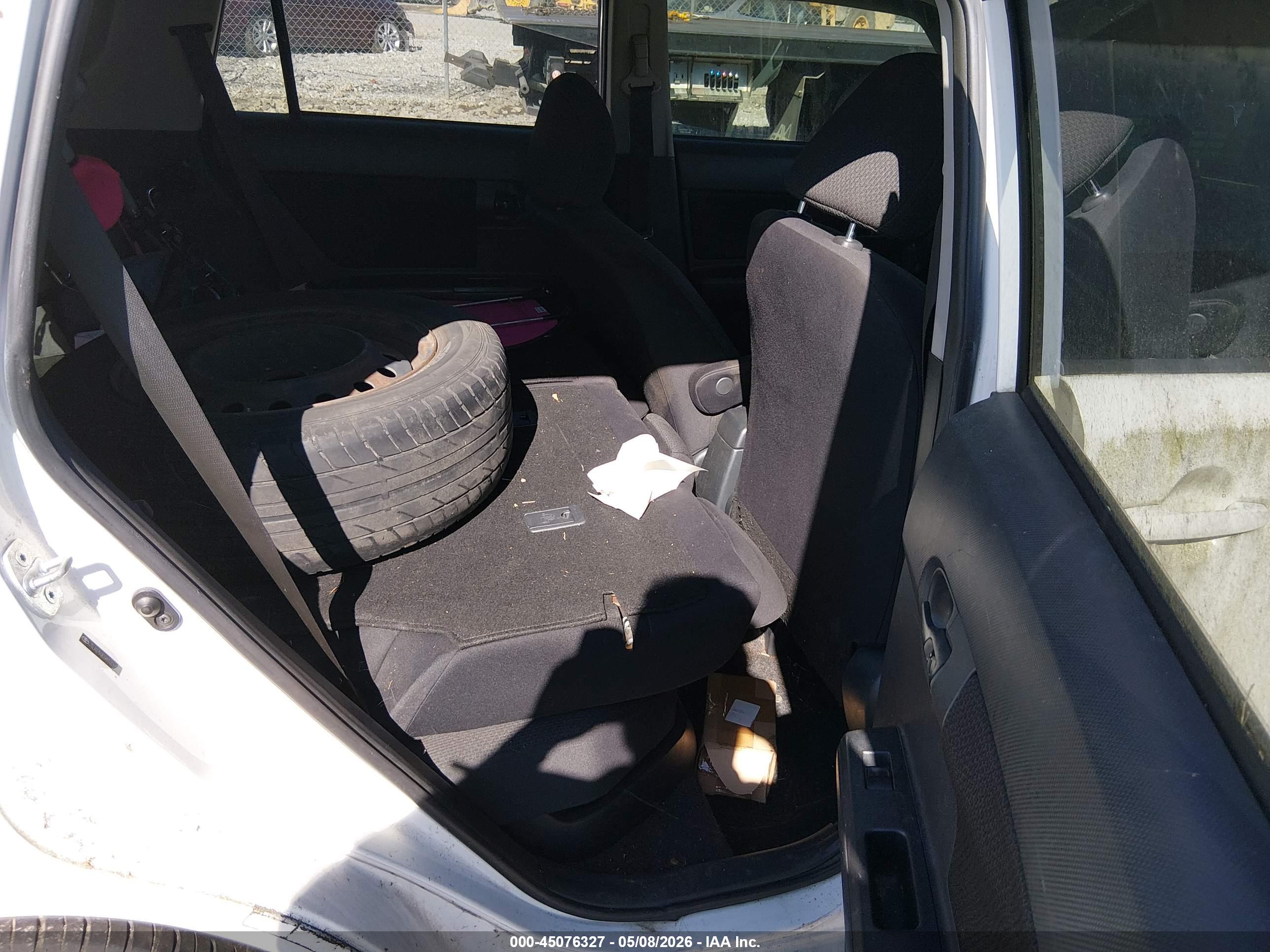 SCION XB image 8
