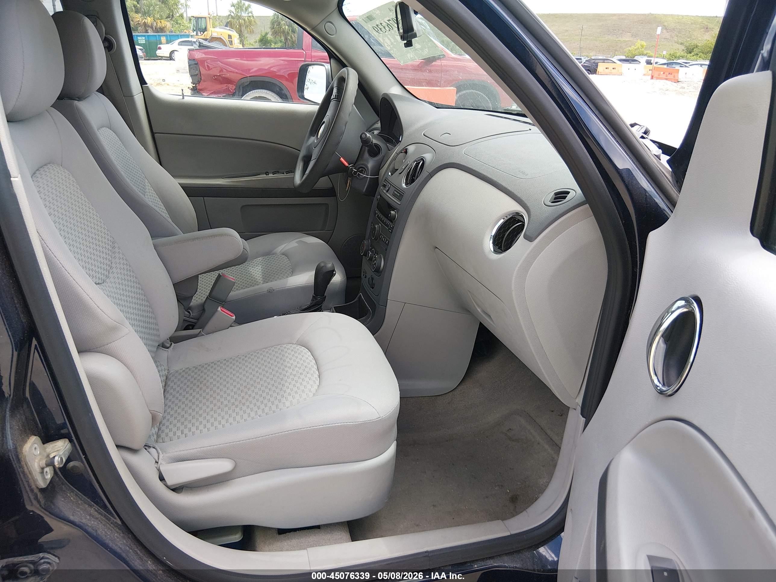 CHEVROLET HHR image 5