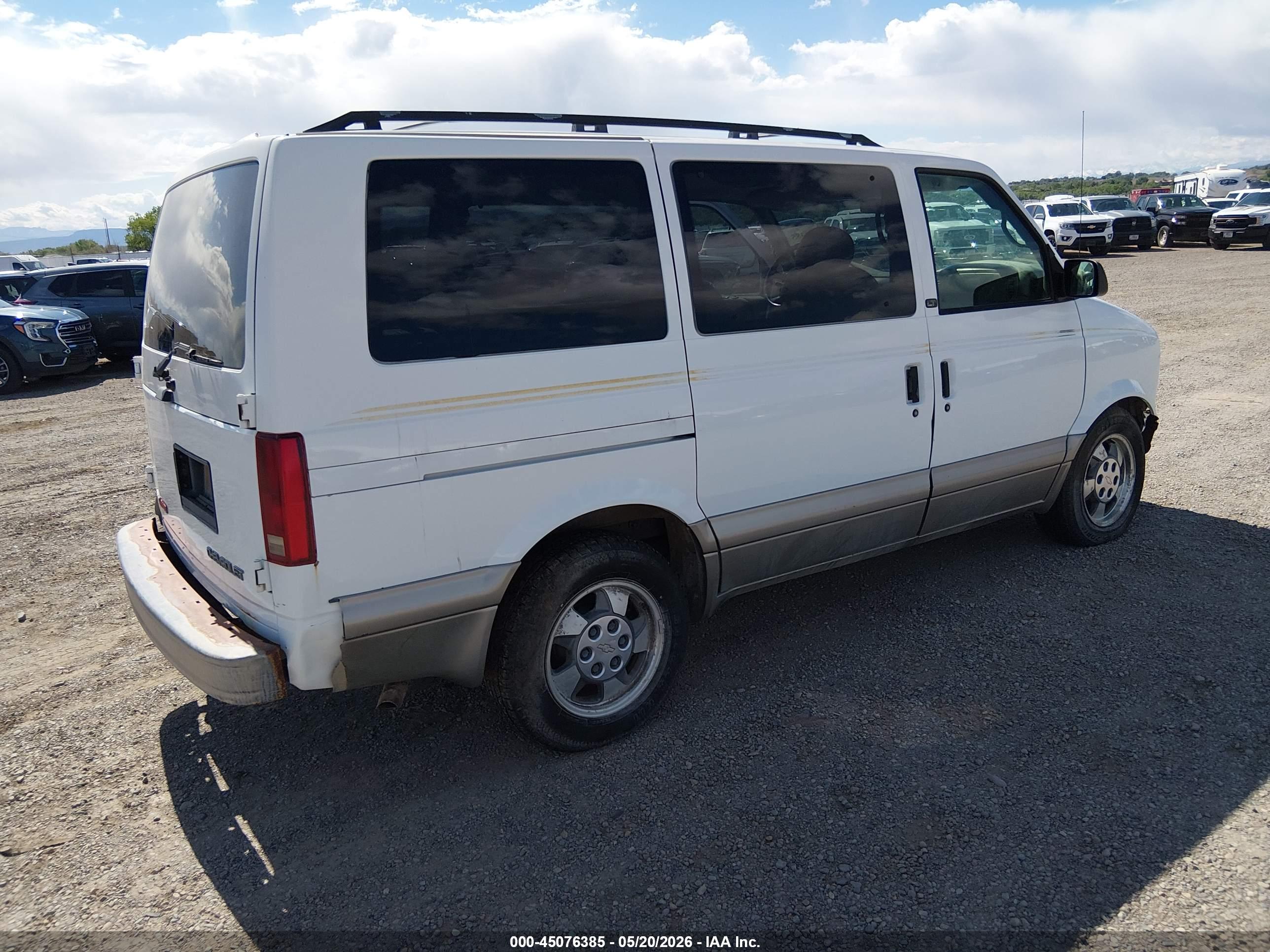 CHEVROLET ASTRO image 4