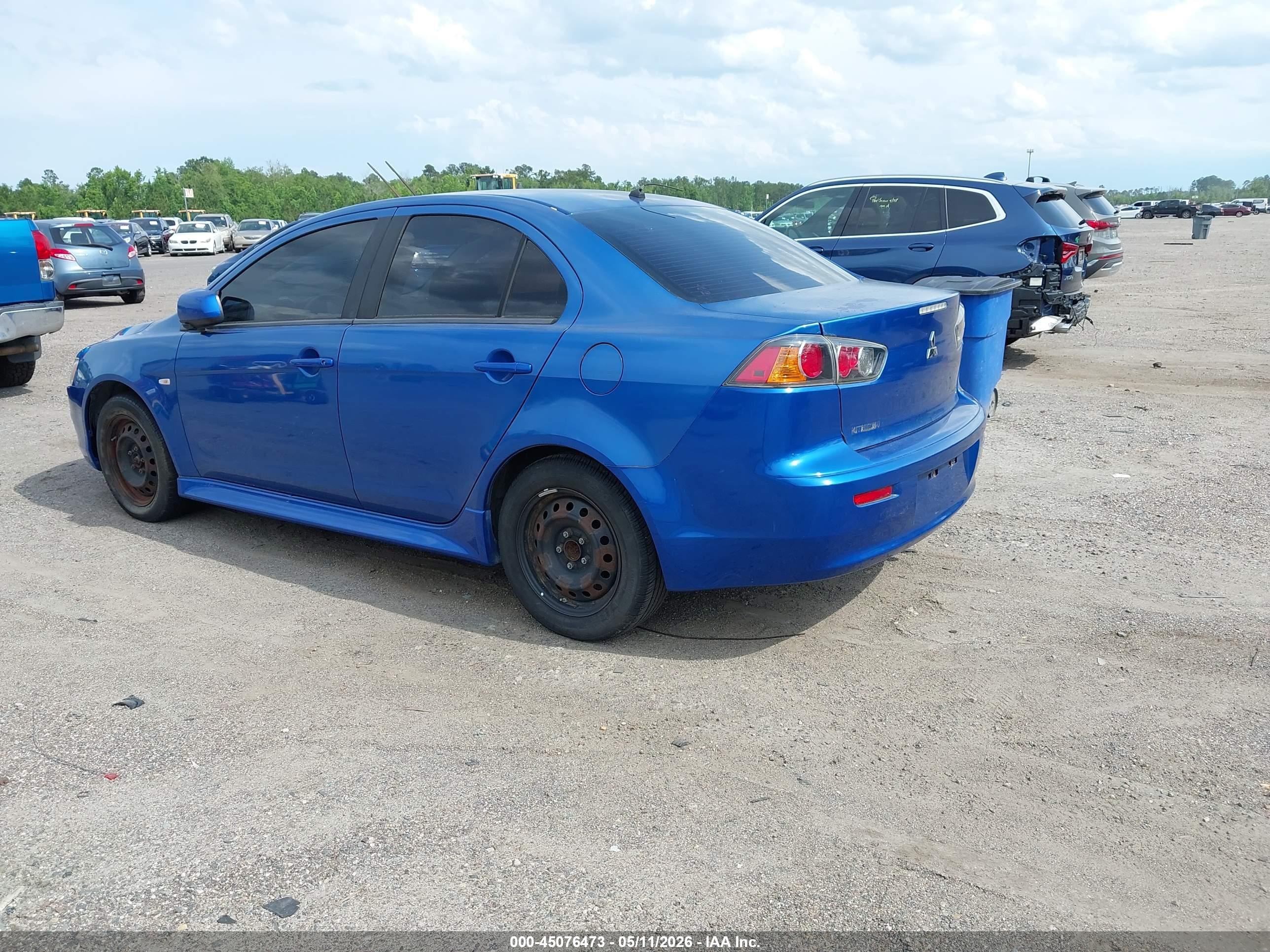 MITSUBISHI LANCER image 3
