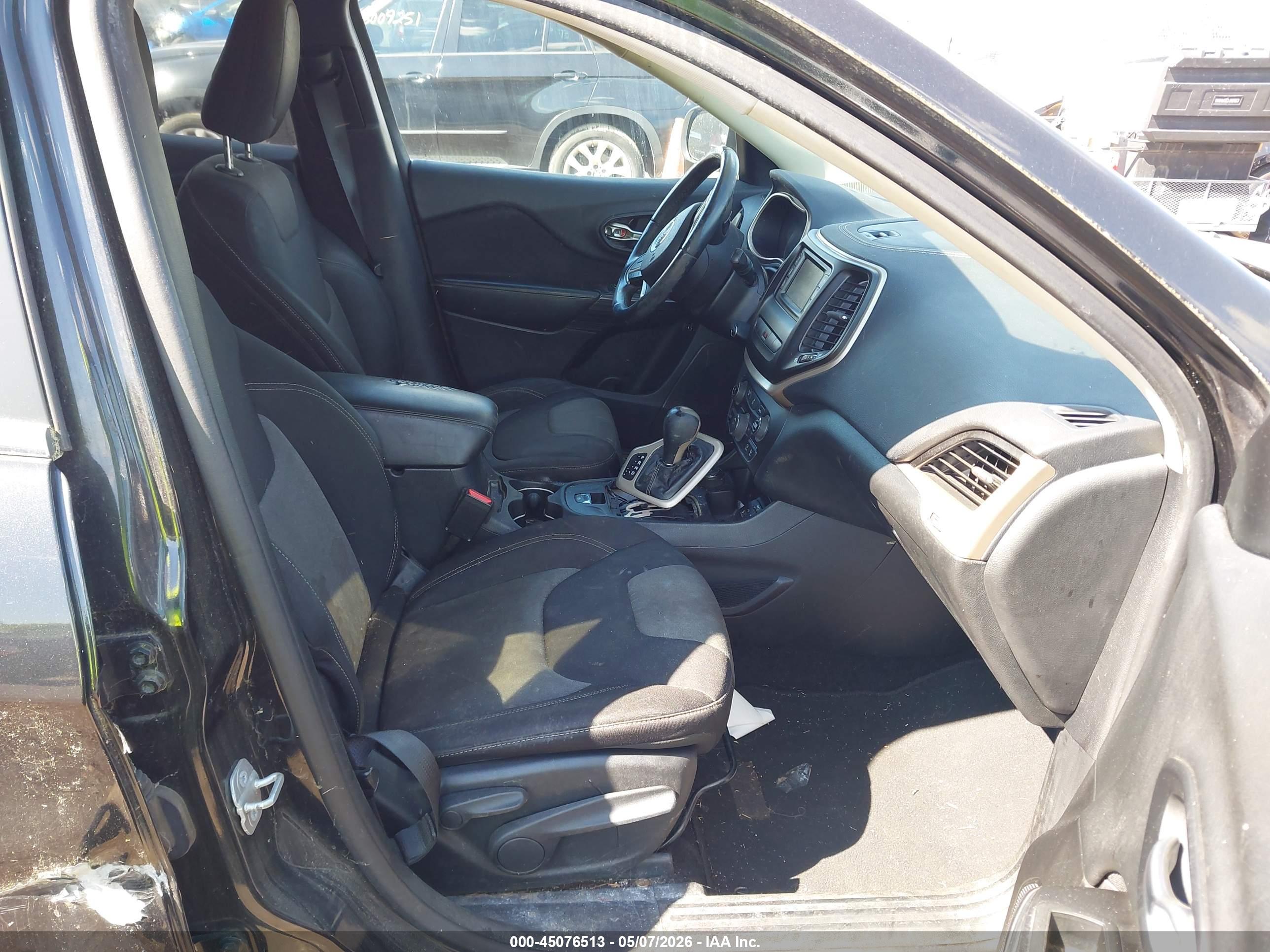 JEEP CHEROKEE image 5