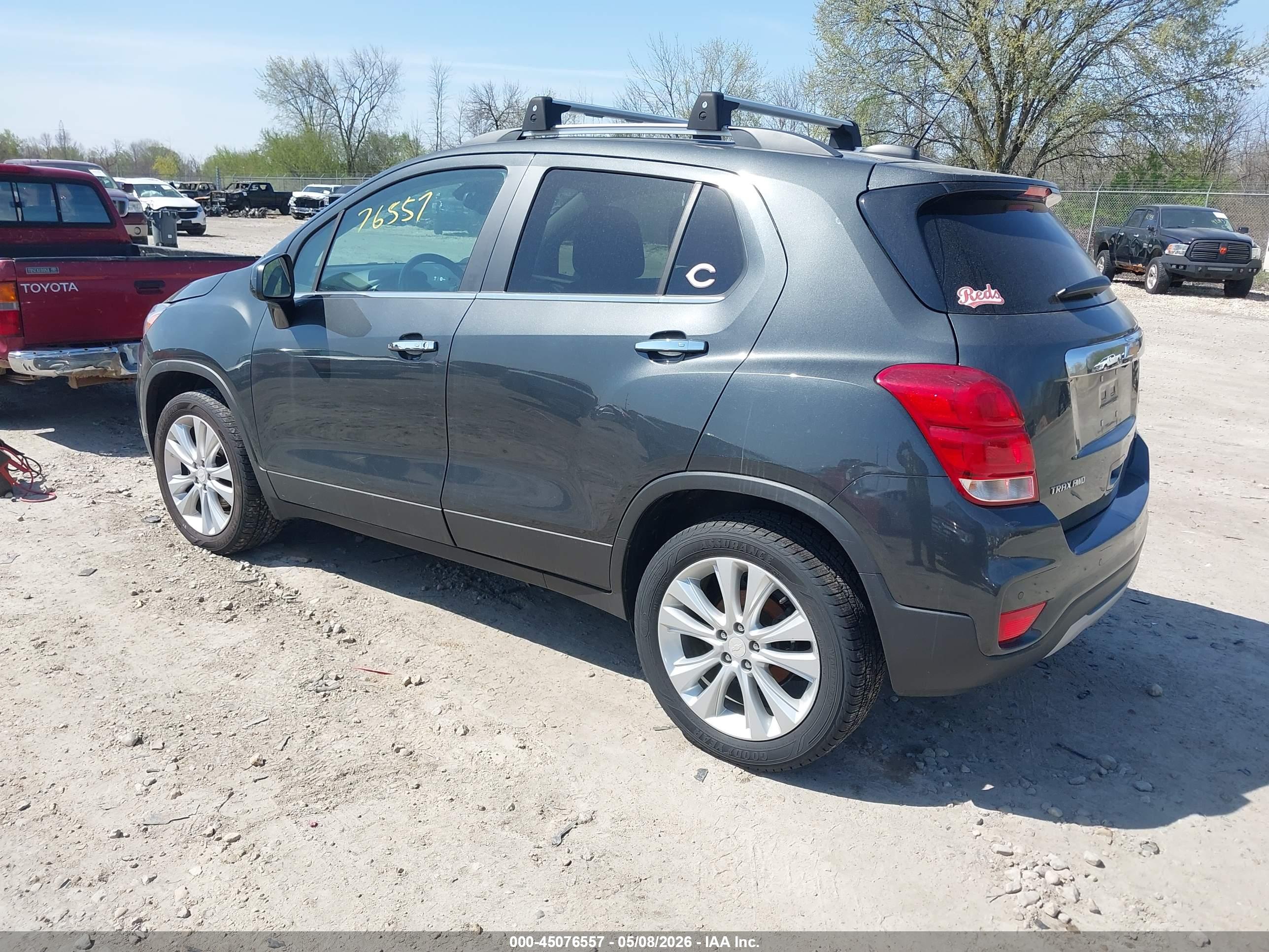 CHEVROLET TRAX image 3
