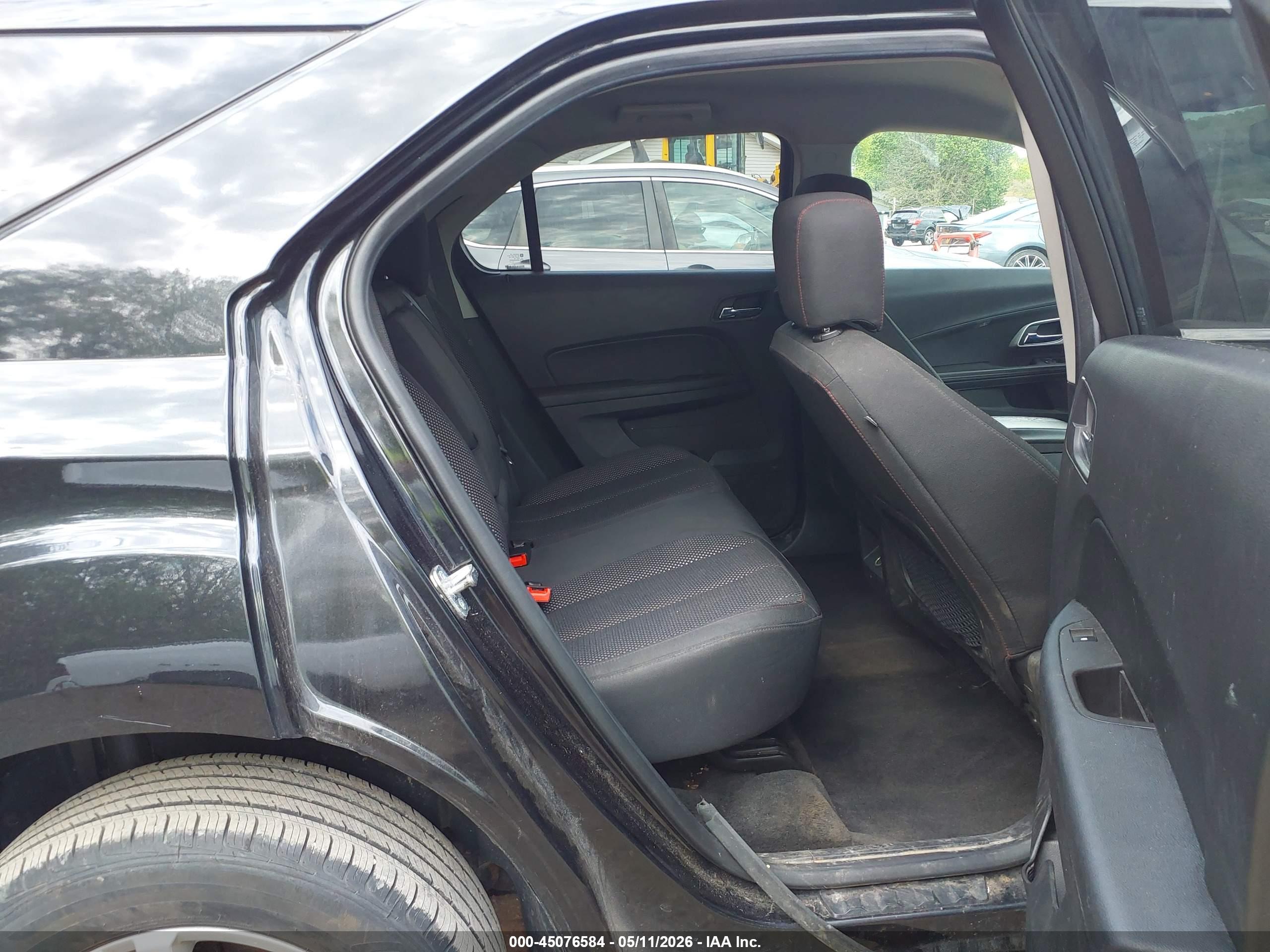 CHEVROLET EQUINOX image 8