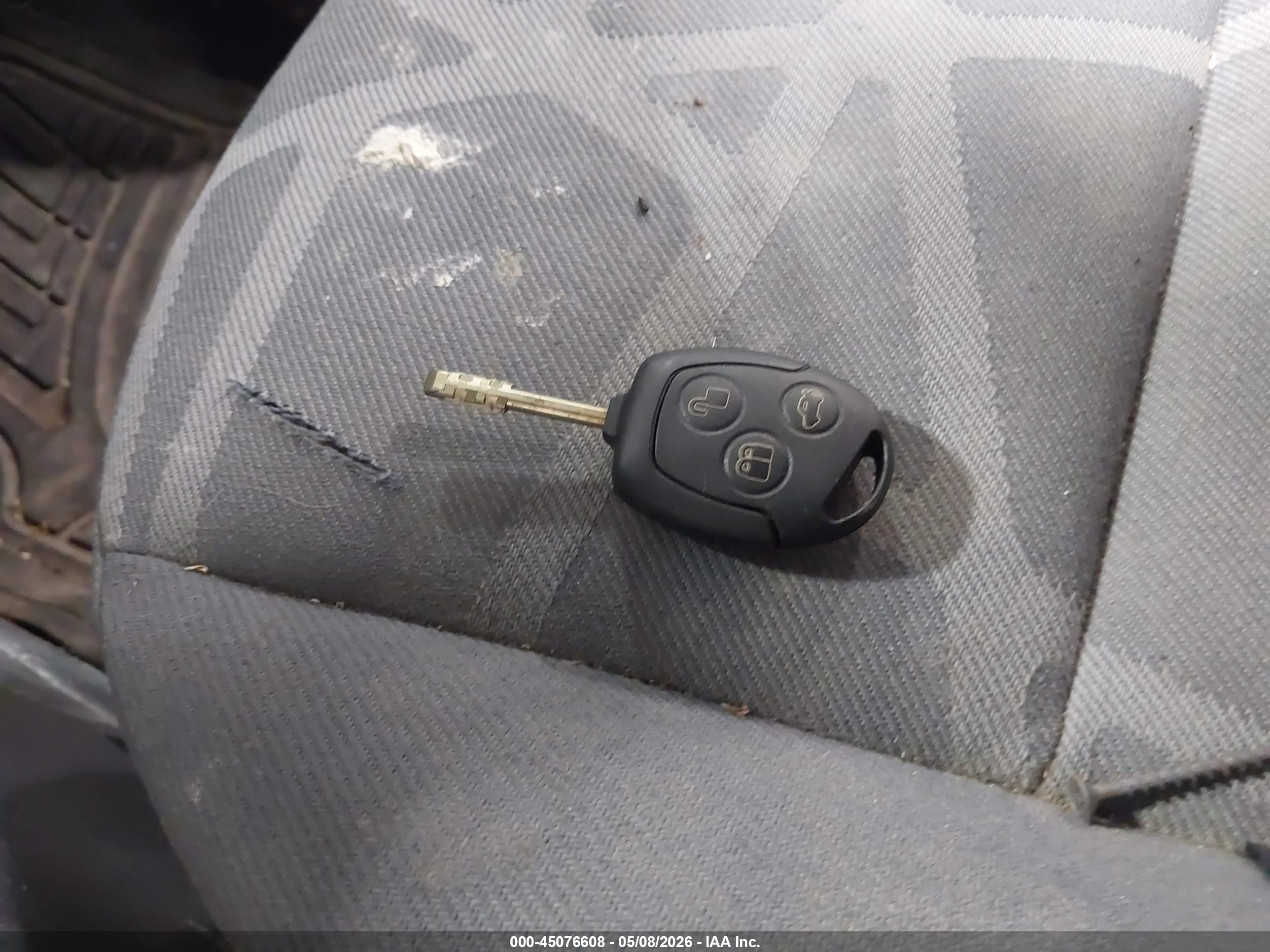 FORD TRANSIT image 11