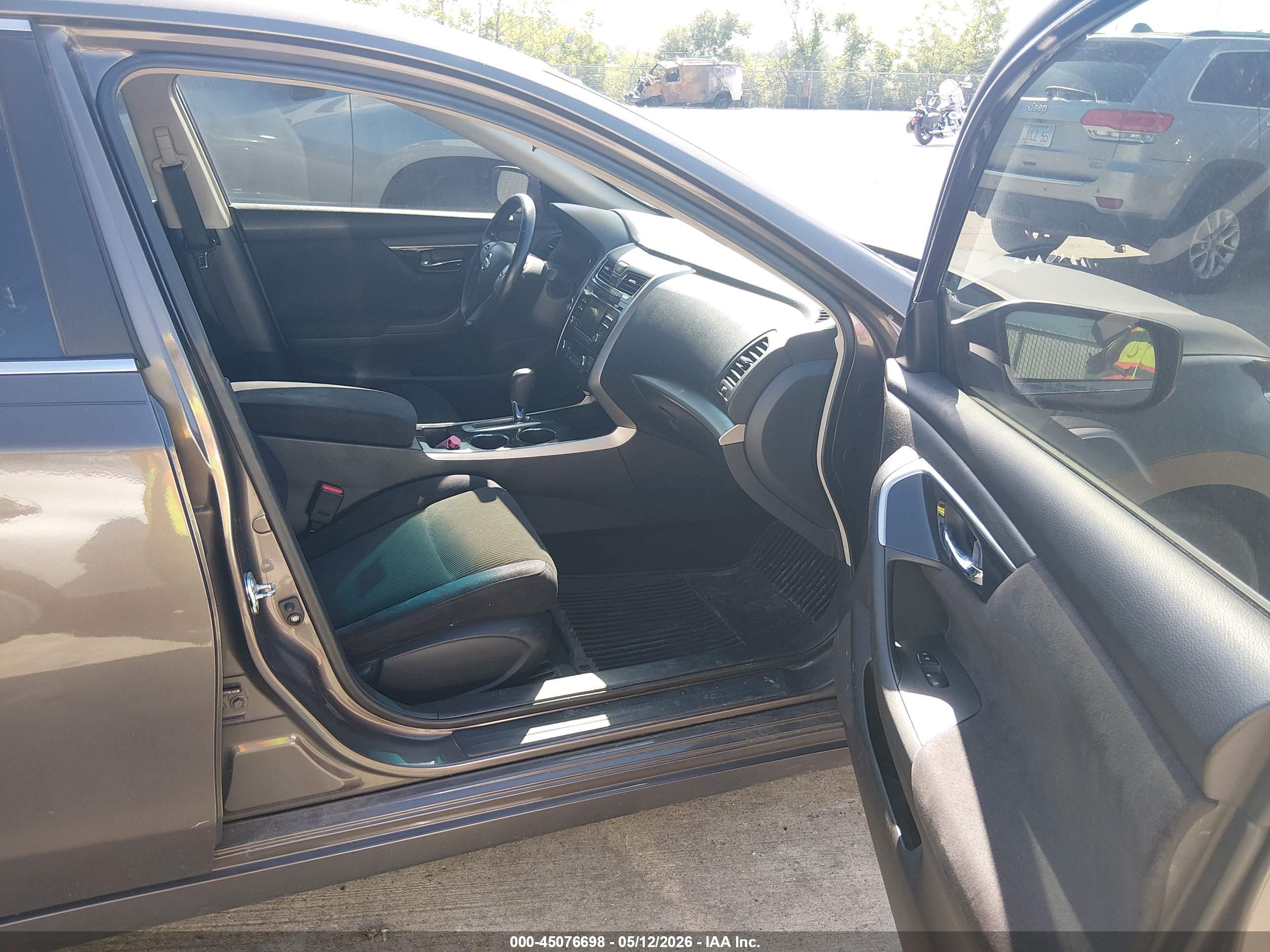 NISSAN ALTIMA image 5
