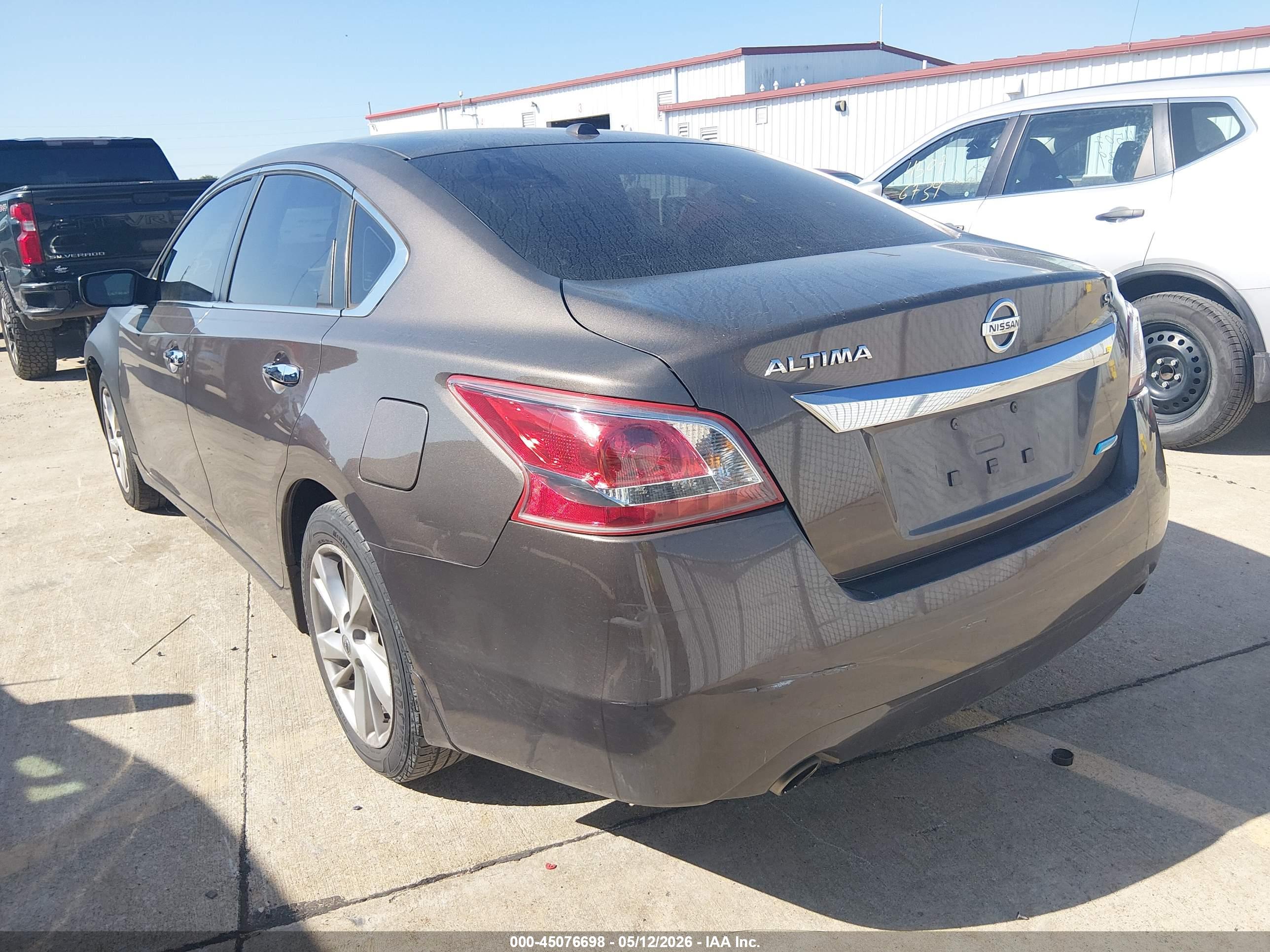 NISSAN ALTIMA image 6