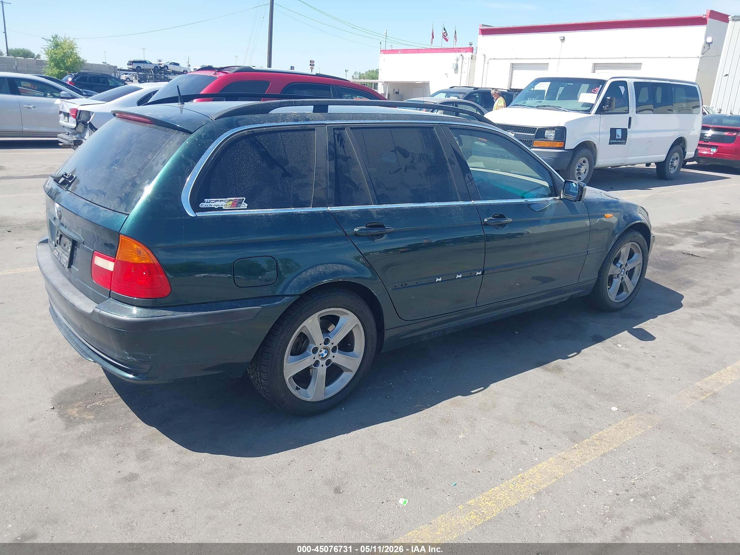 BMW 325XIT image 4