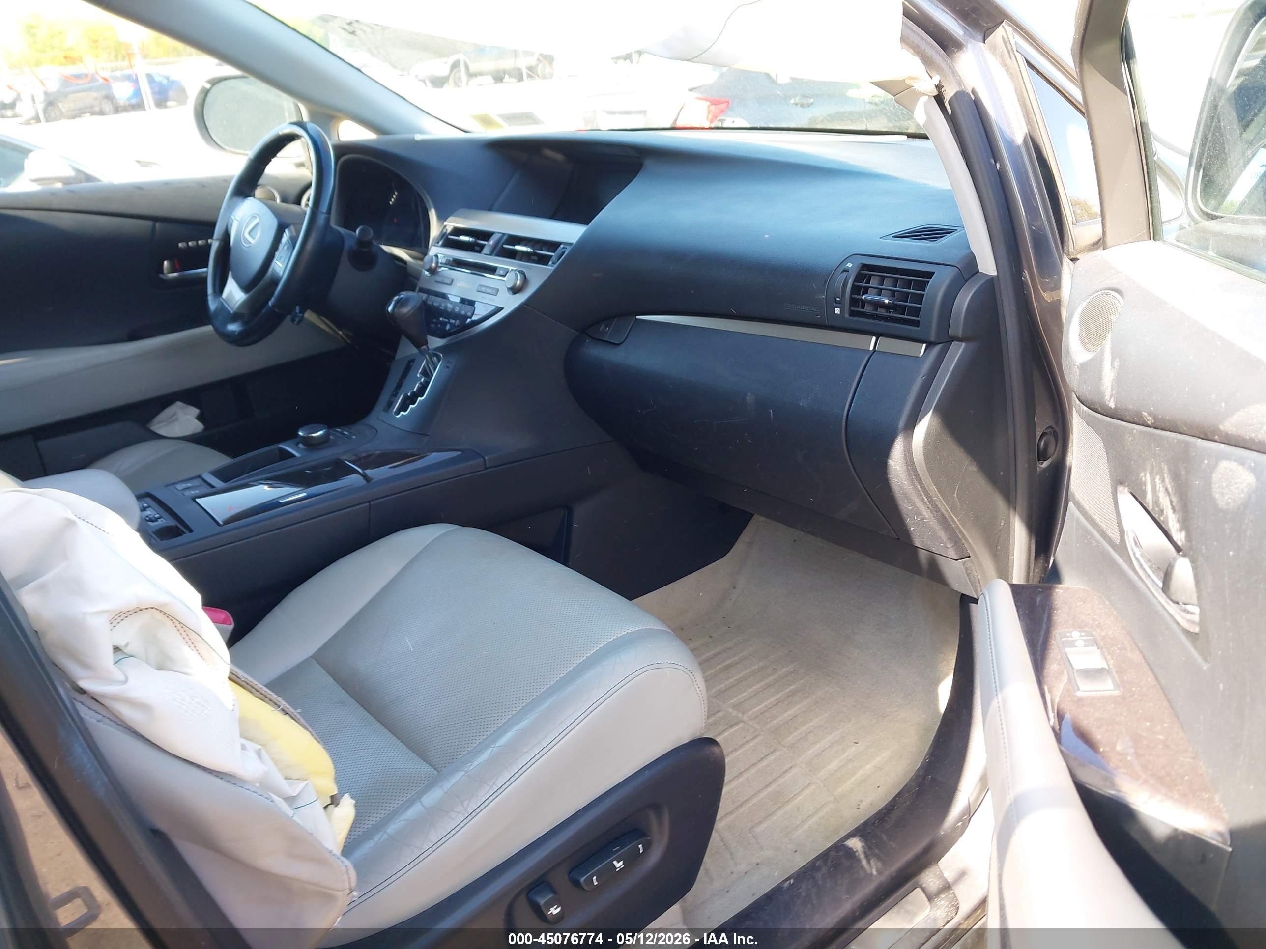 LEXUS RX image 5