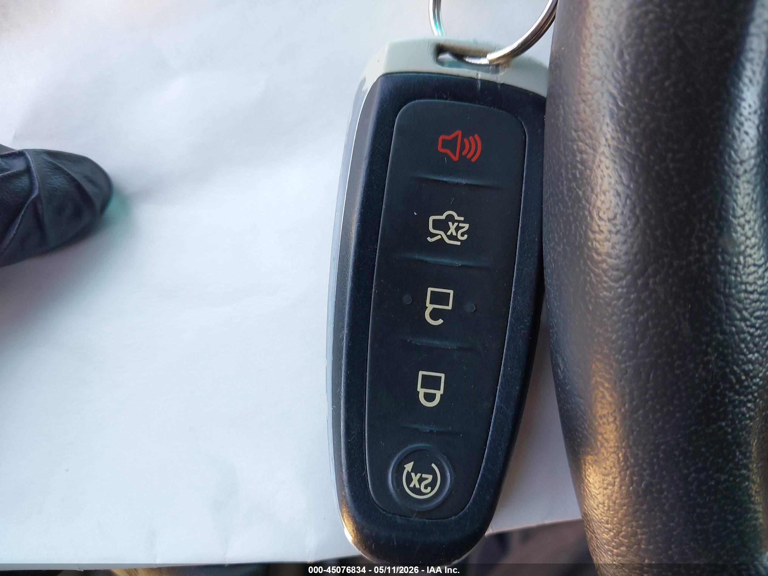FORD EXPLORER image 11