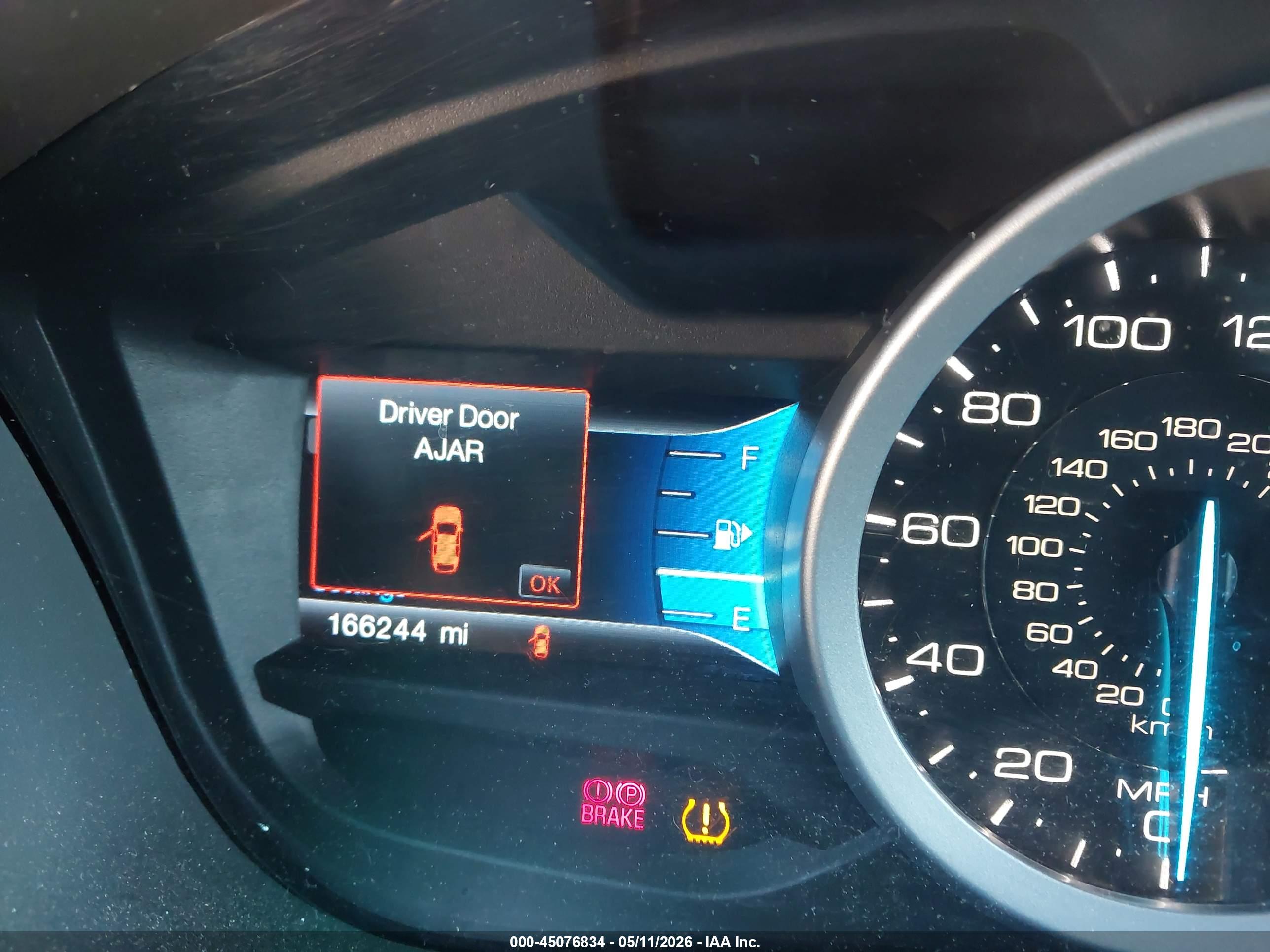 FORD EXPLORER image 7