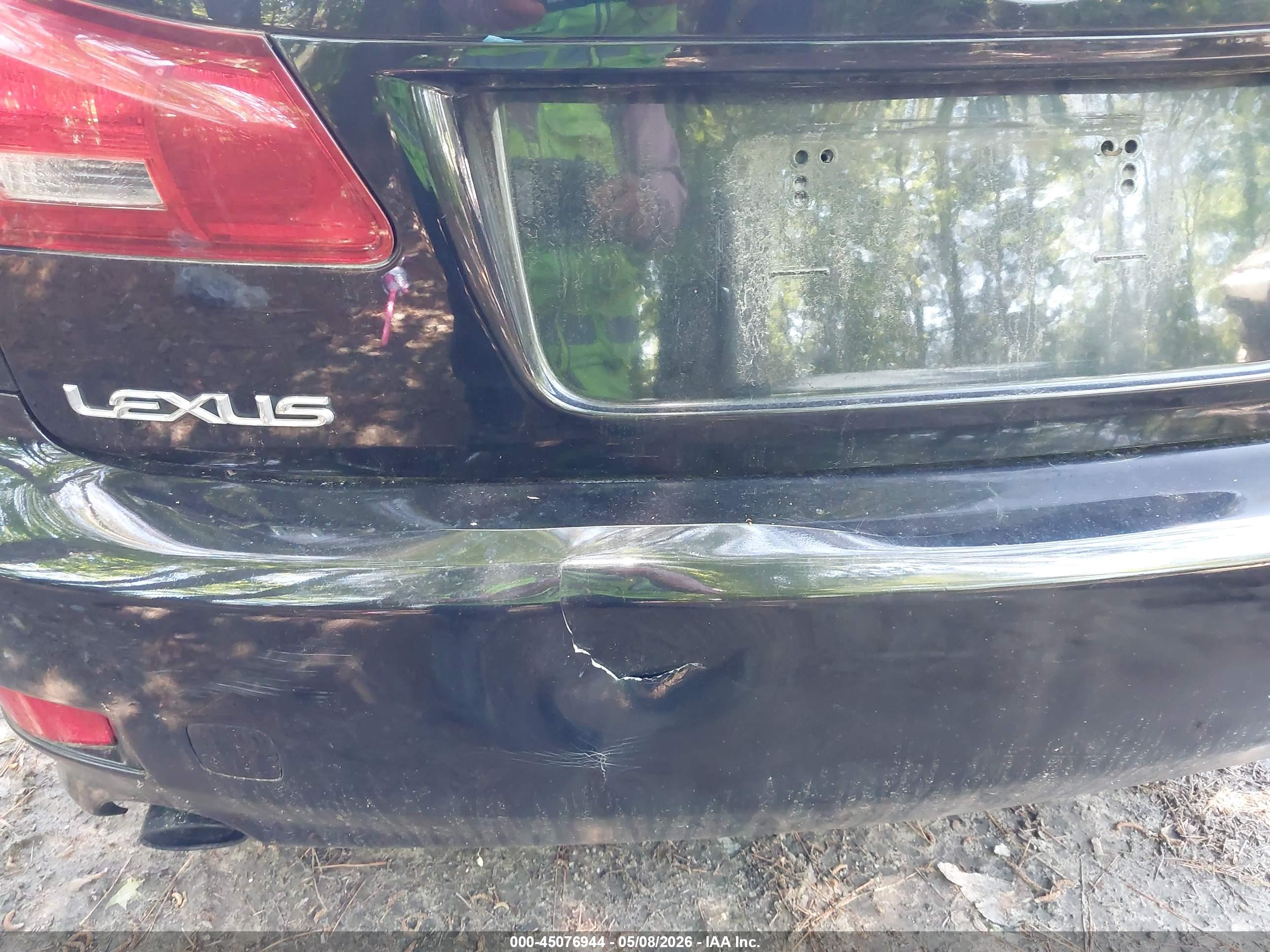 LEXUS IS image 6