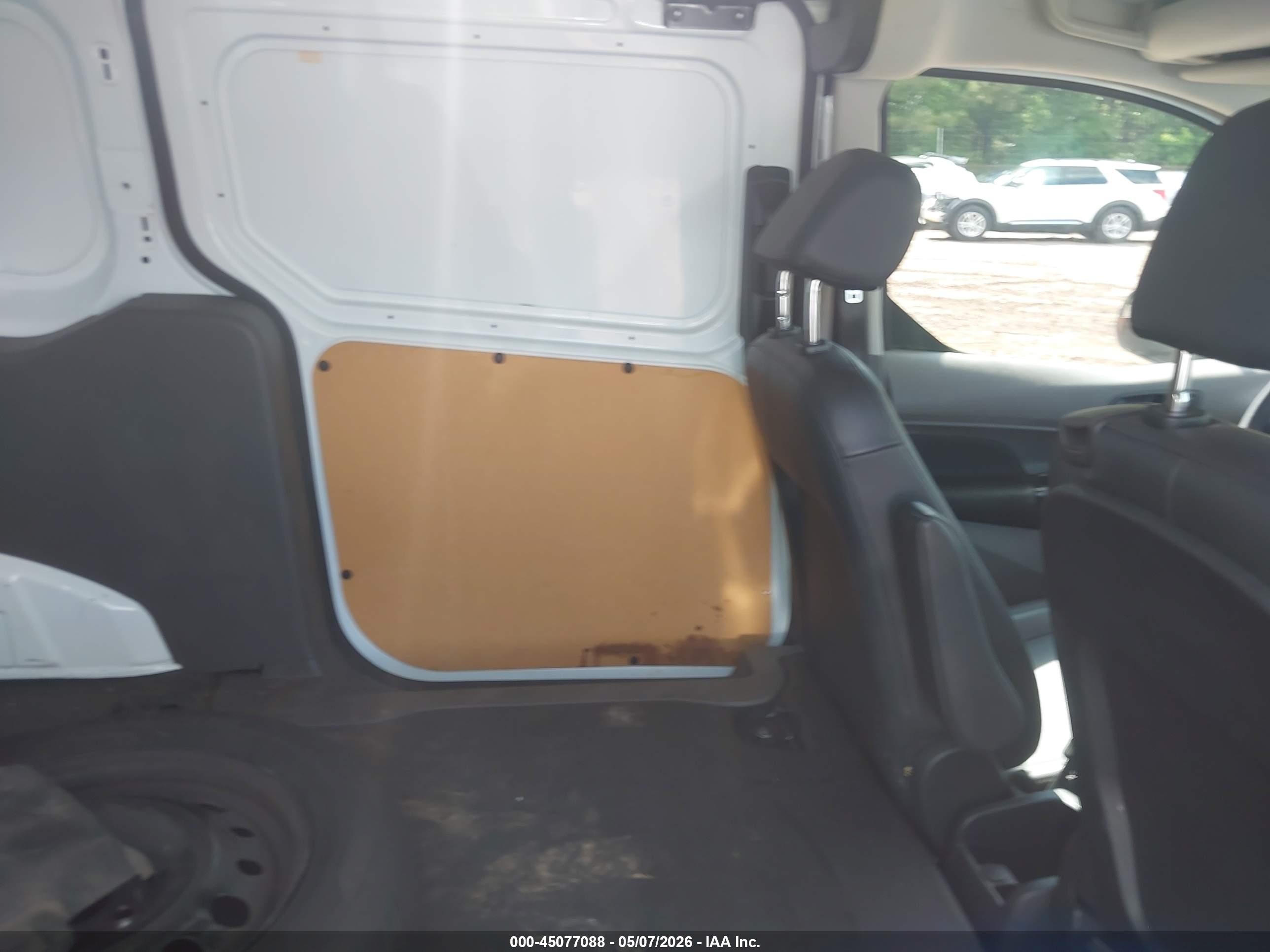 FORD TRANSIT image 8