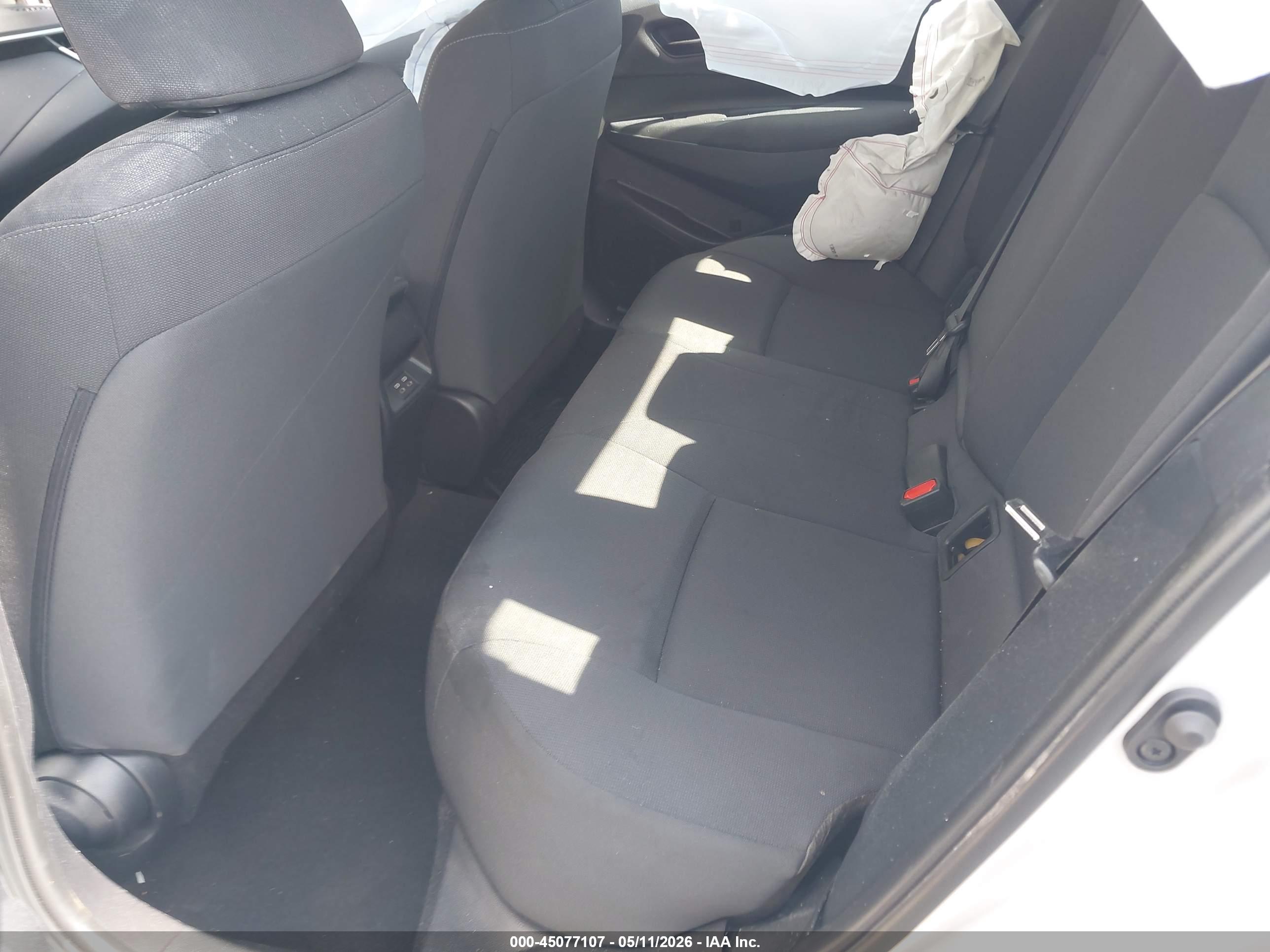 TOYOTA COROLLA image 8