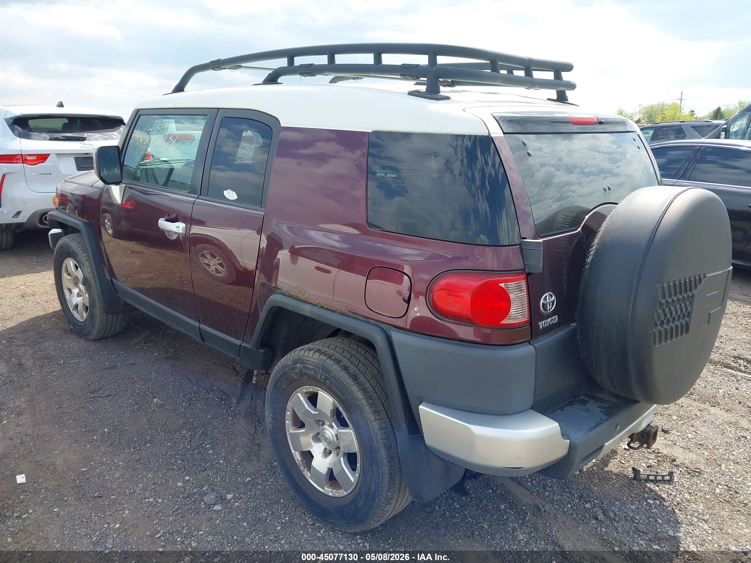 TOYOTA FJ image 3