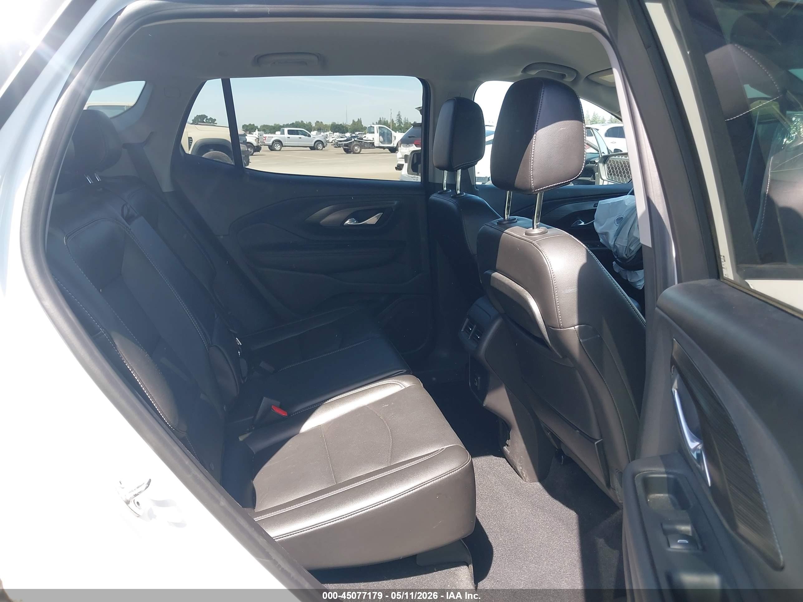 GMC TERRAIN image 8