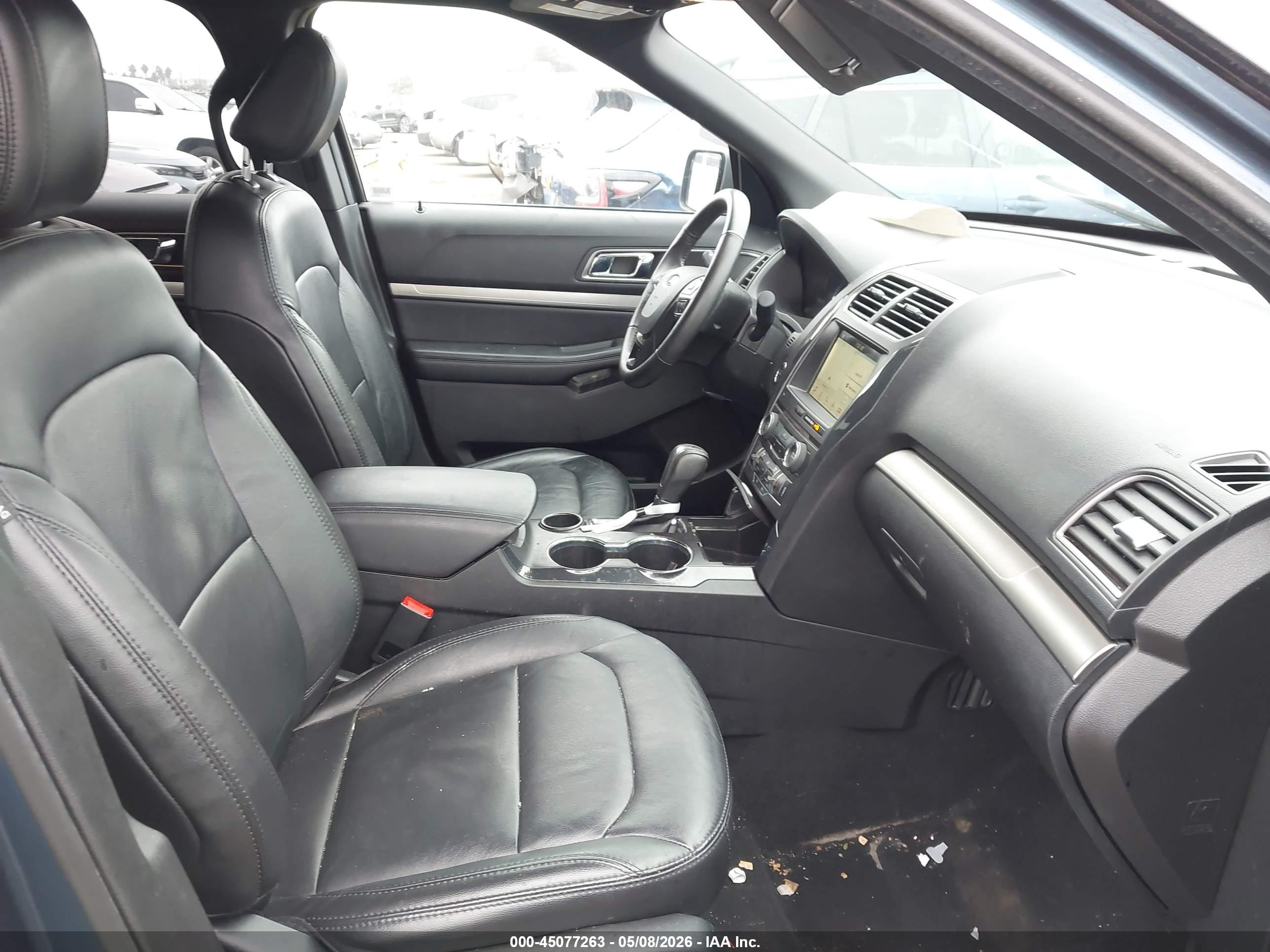 FORD EXPLORER image 5
