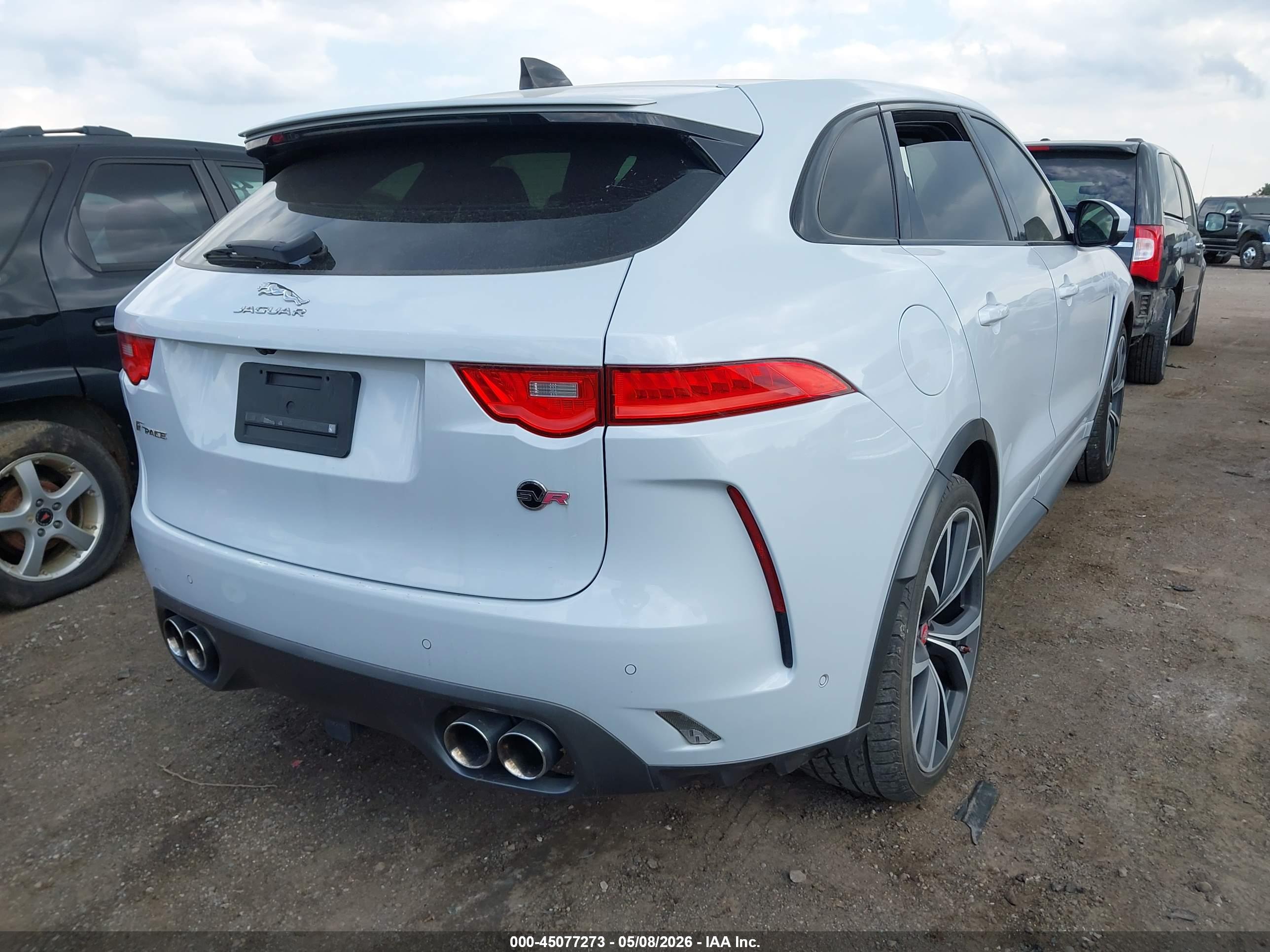 JAGUAR F-PACE image 4