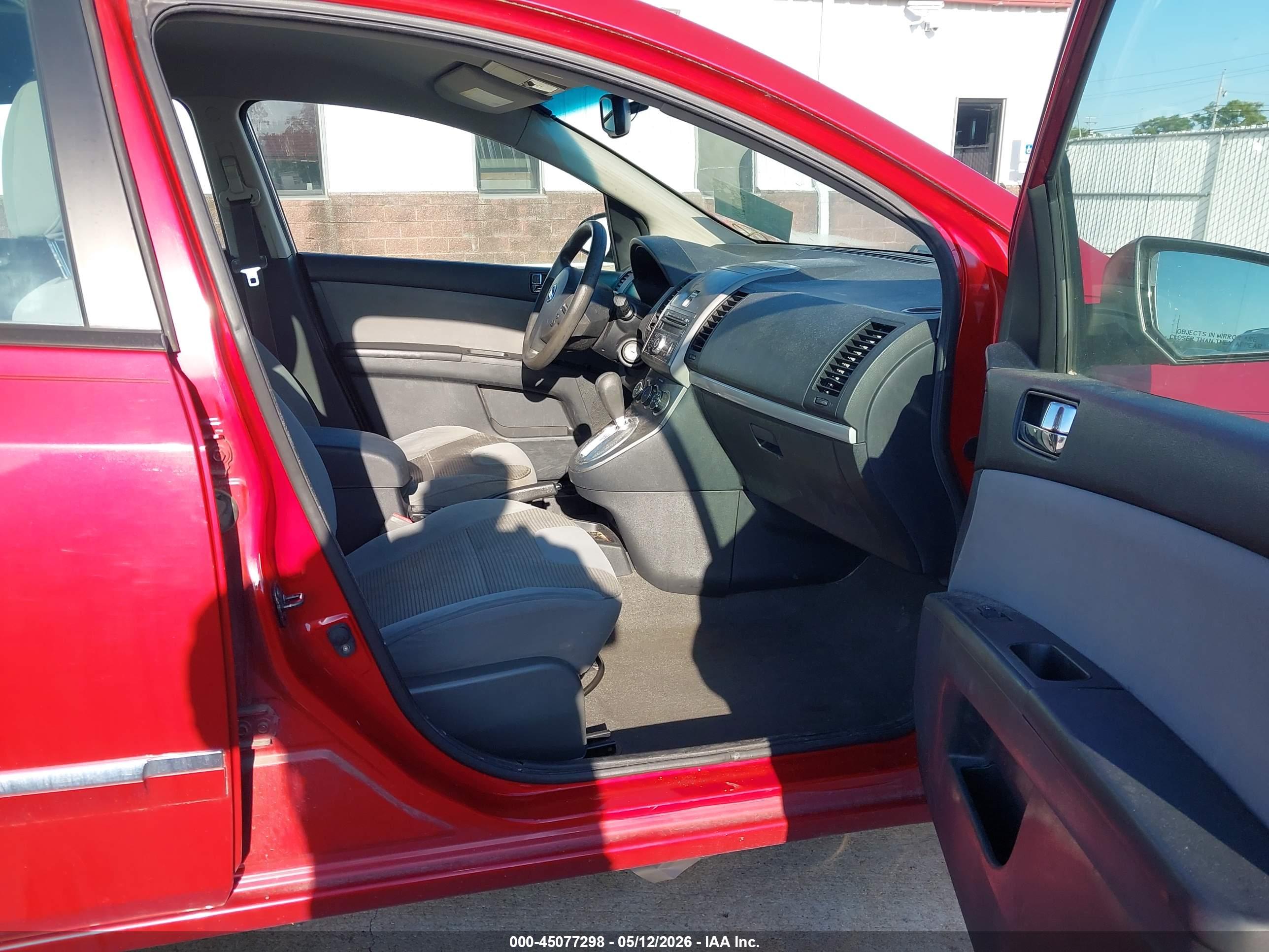 NISSAN SENTRA image 5