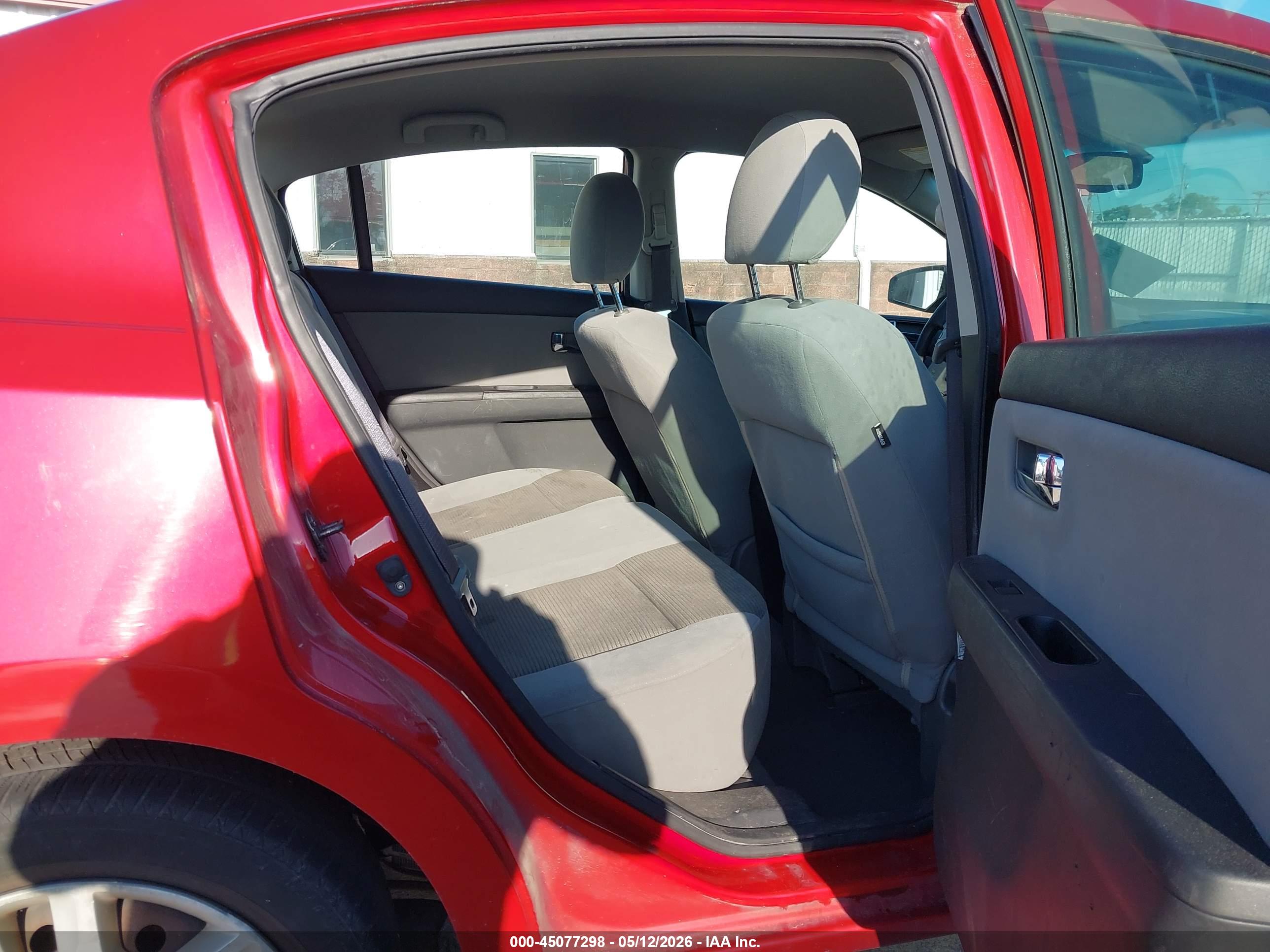 NISSAN SENTRA image 8