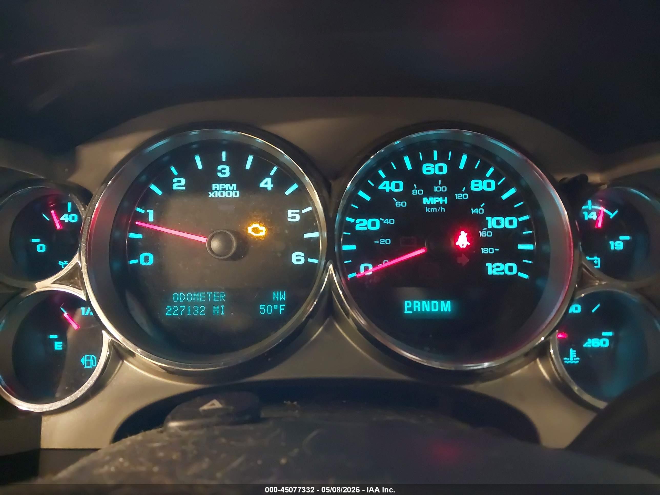 CHEVROLET SILVERADO image 7
