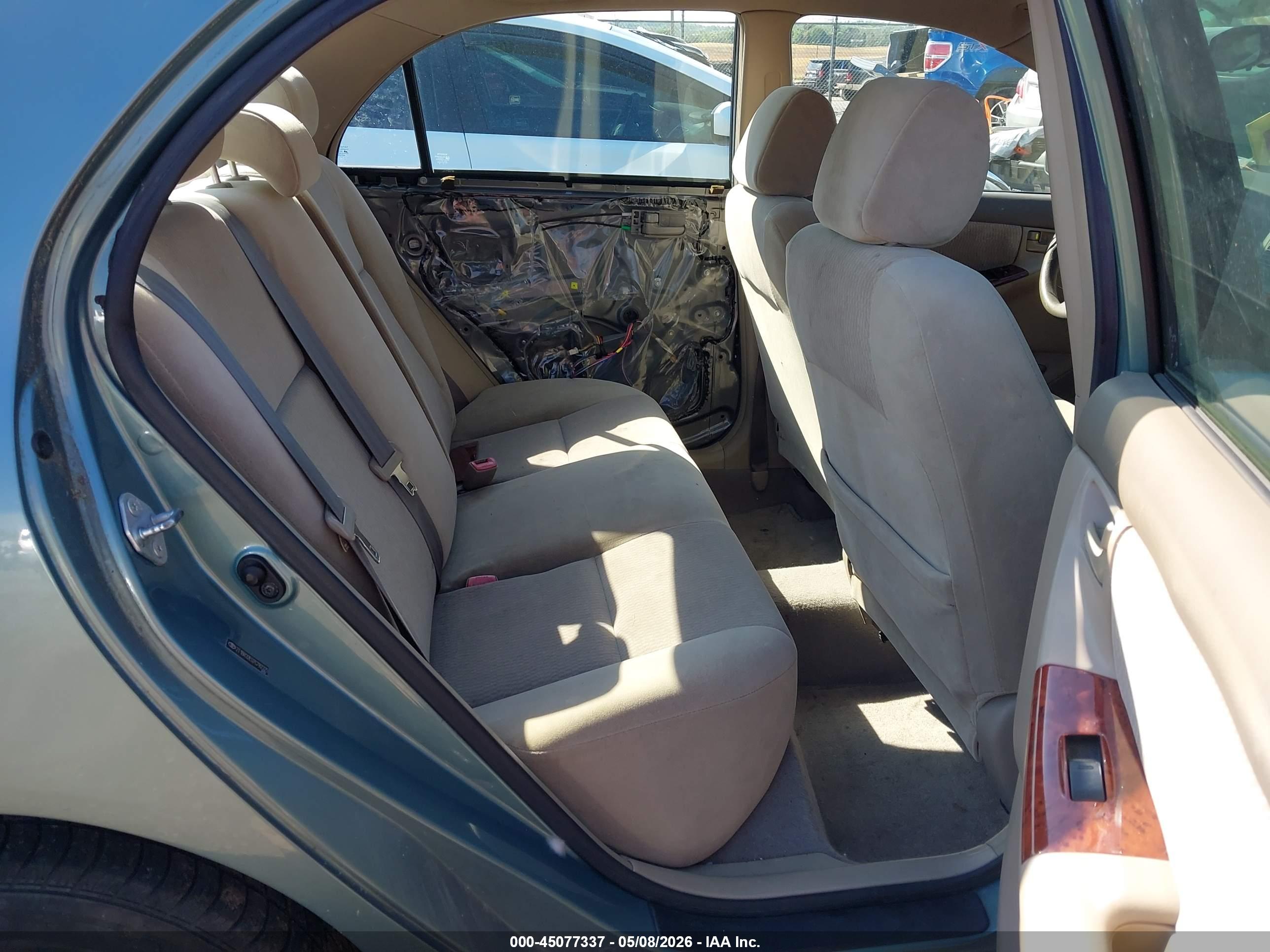 TOYOTA COROLLA image 8