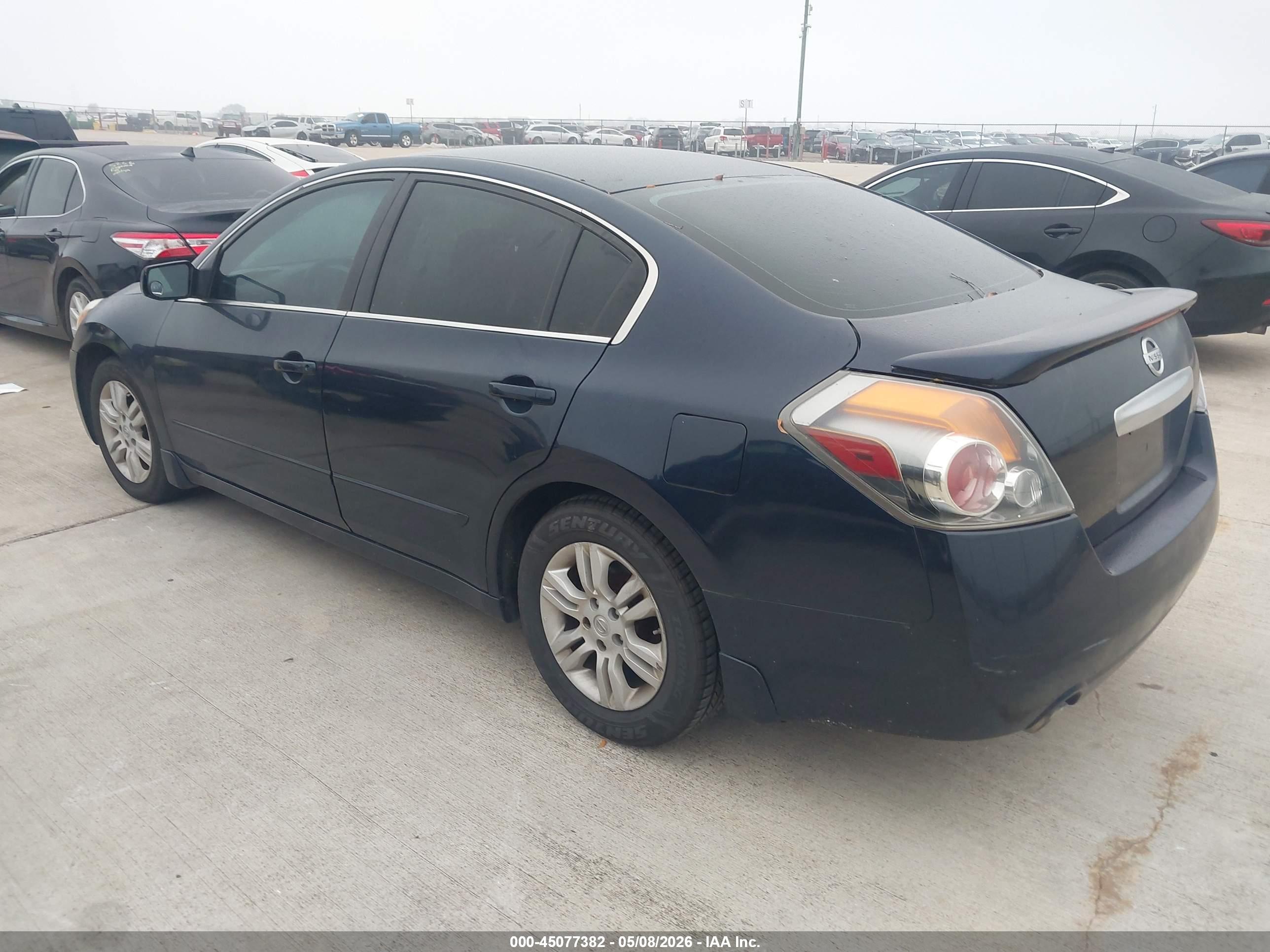 NISSAN ALTIMA image 3