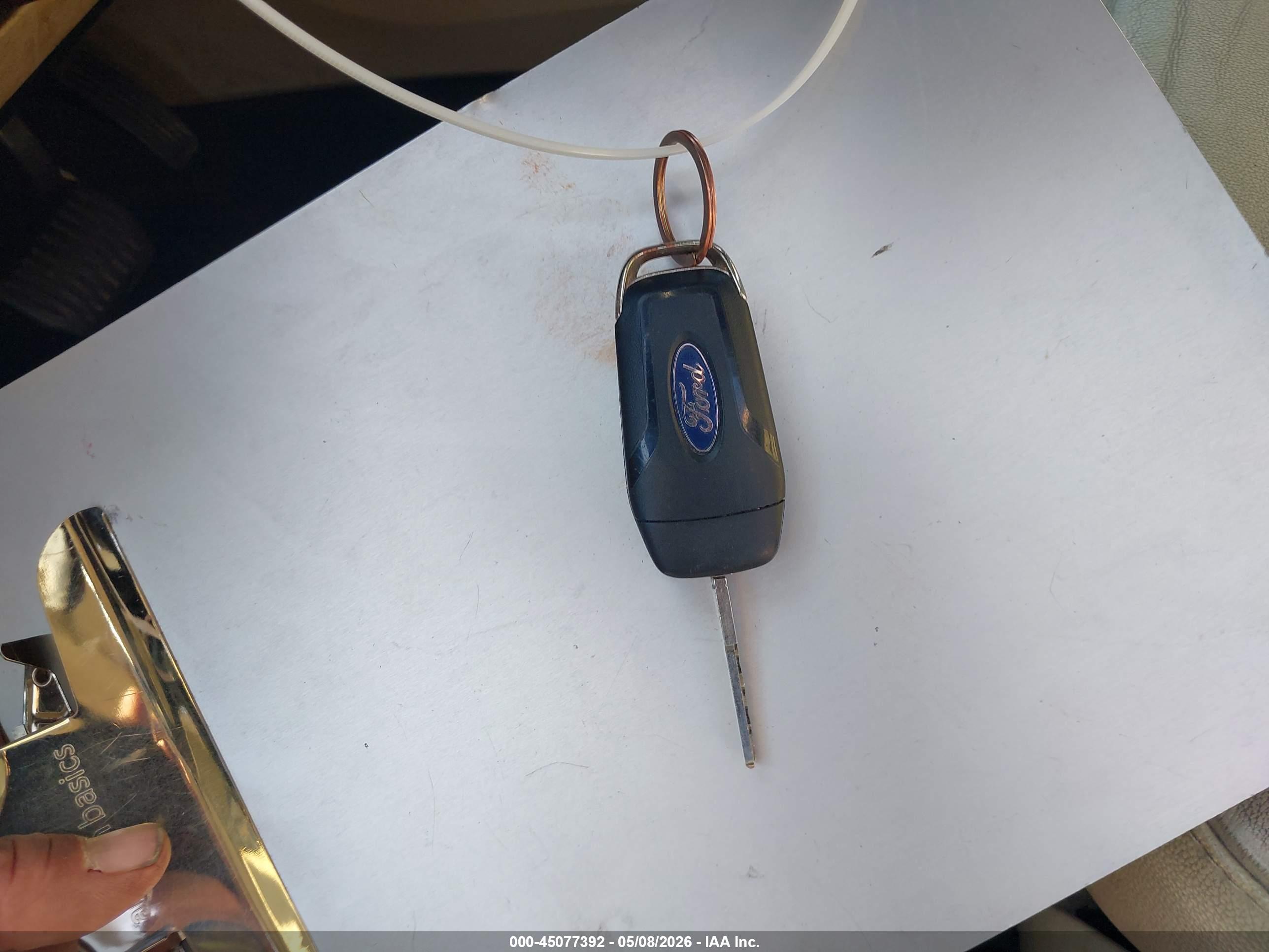 FORD FUSION image 11