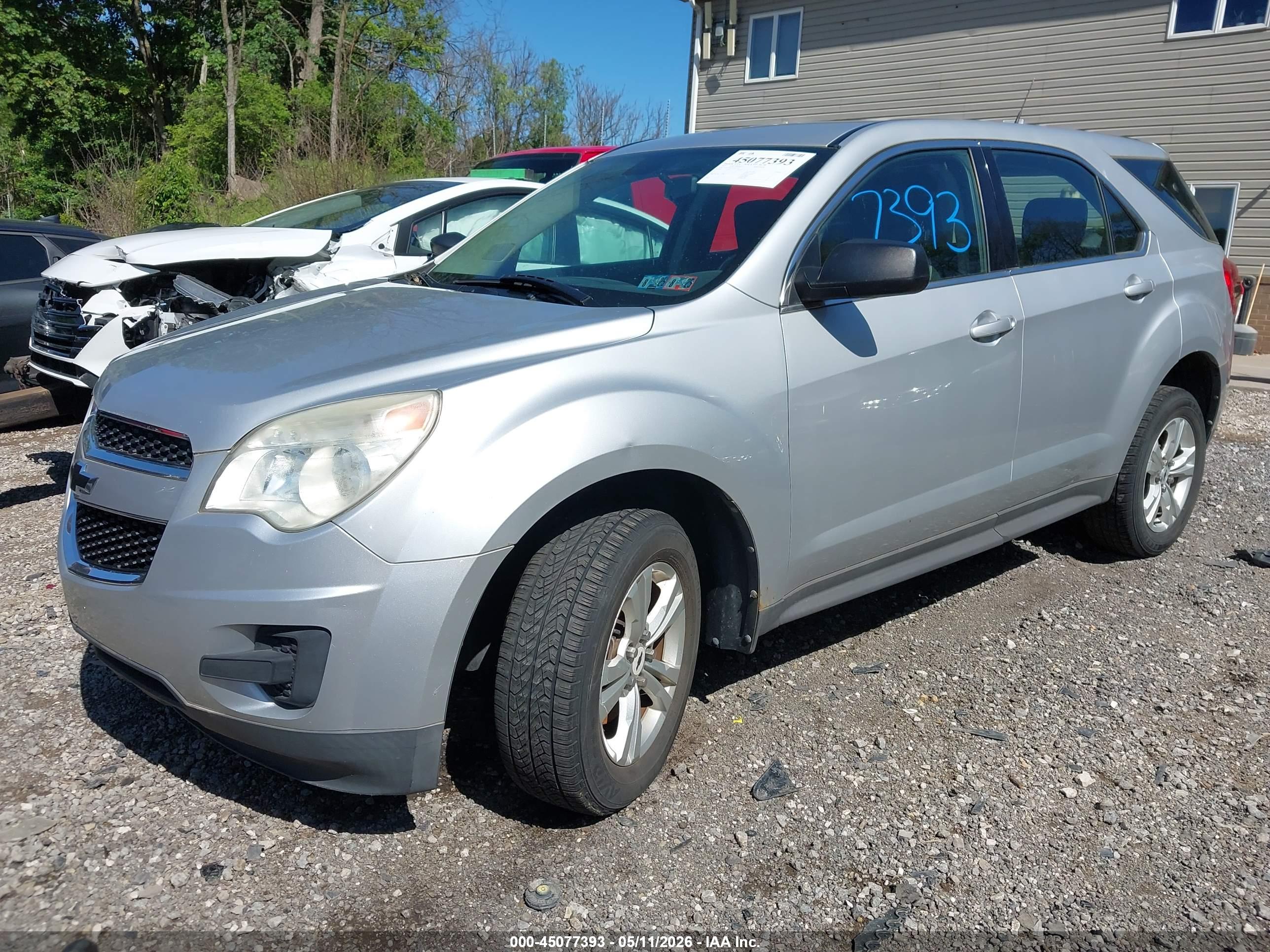 CHEVROLET EQUINOX image 2