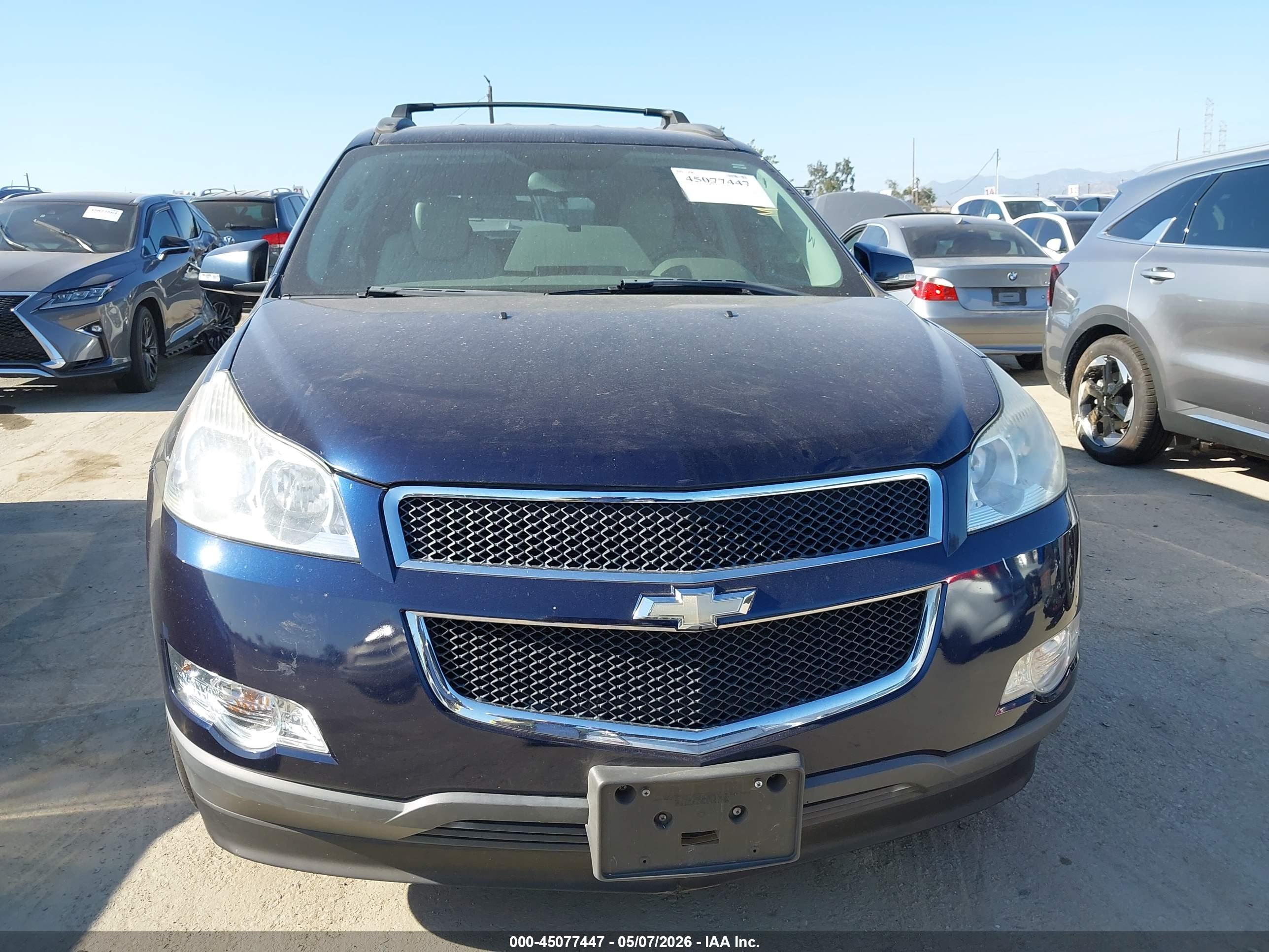 CHEVROLET TRAVERSE image 6