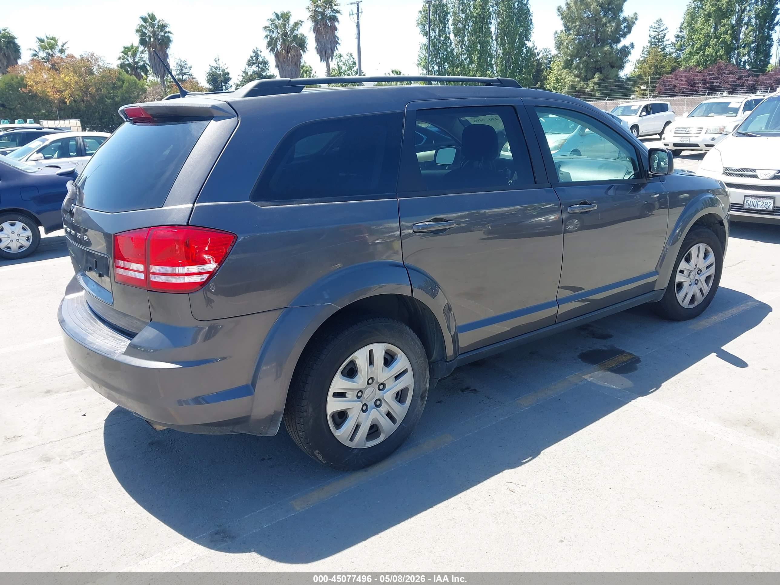 DODGE JOURNEY image 4